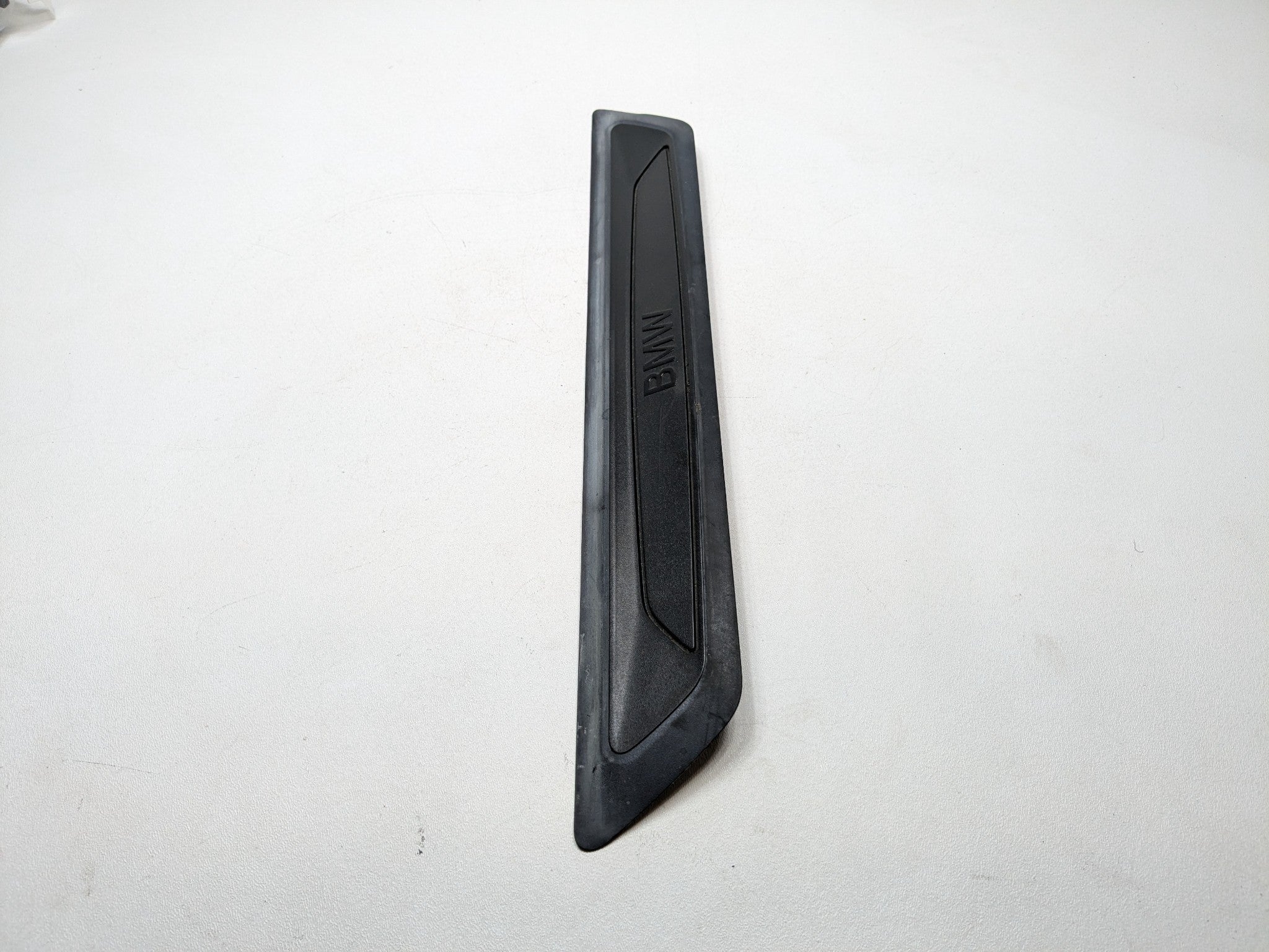 2015 - 2018 BMW 320I OEM SILL SCUFF PLATE TRIM PANEL FRONT RIGHT PASSENGER SIDE