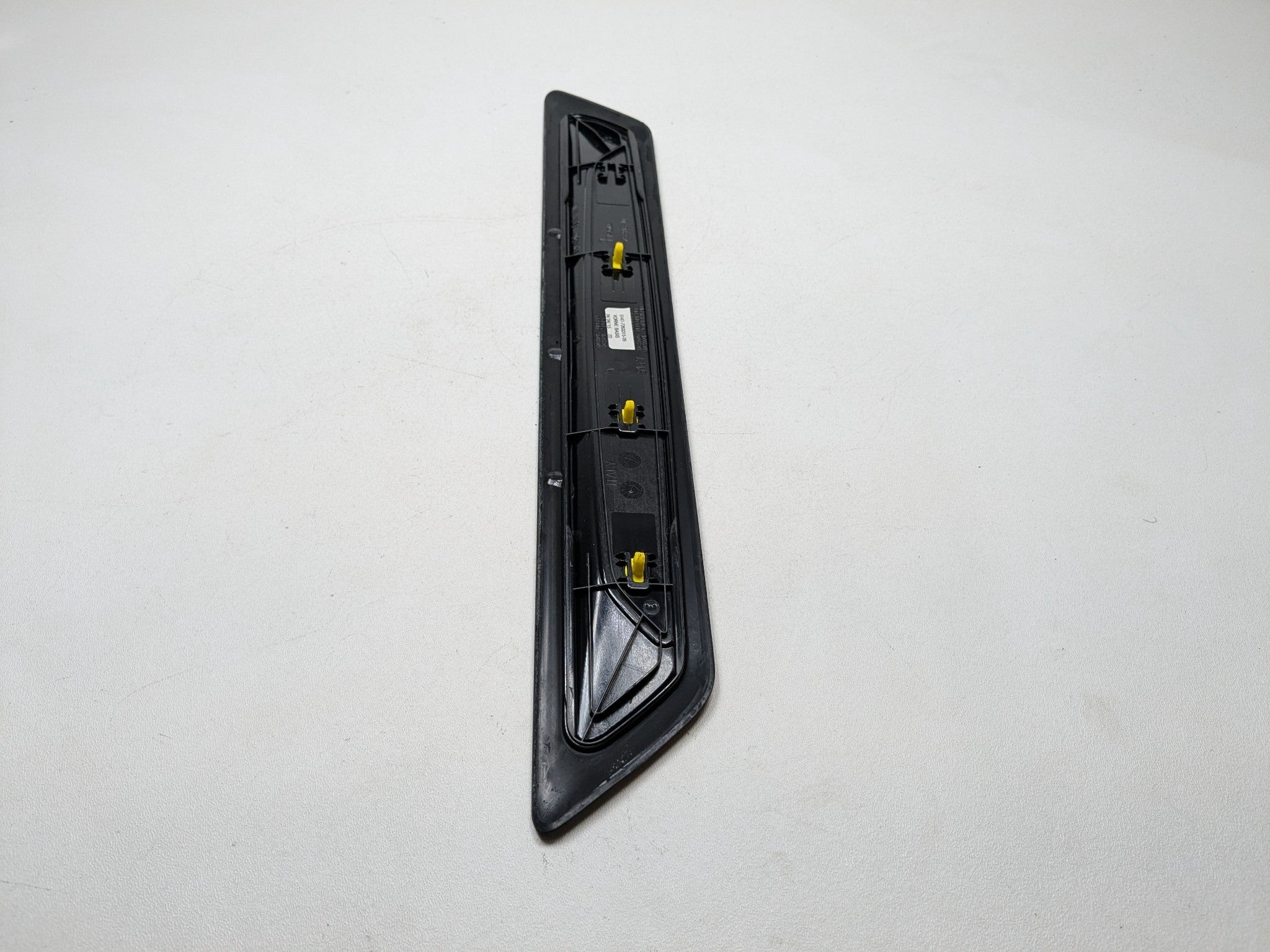 2015 - 2018 BMW 320I OEM SILL SCUFF PLATE TRIM PANEL FRONT RIGHT PASSENGER SIDE