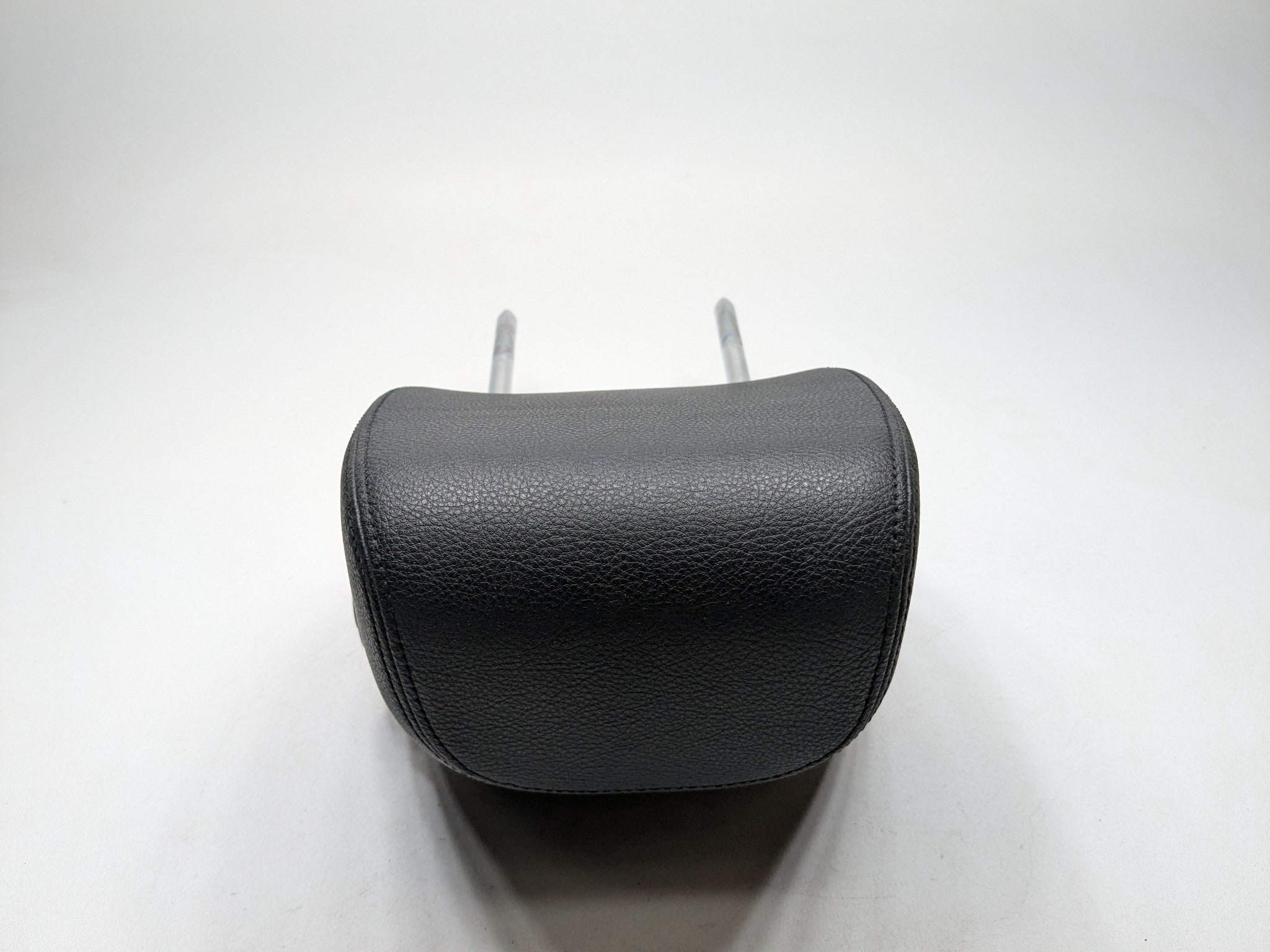 2015 - 2018 BMW 320I OEM SEAT HEADREST BLACK LEATHER FRONT LEFT DRIVER SIDE