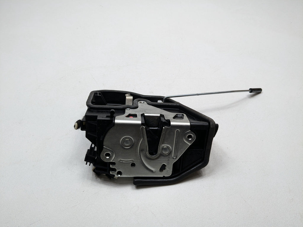 2015 - 2018 BMW 320I OEM DOOR LATCH LOCK ACTUATOR REAR RIGHT PASSENGER SIDE