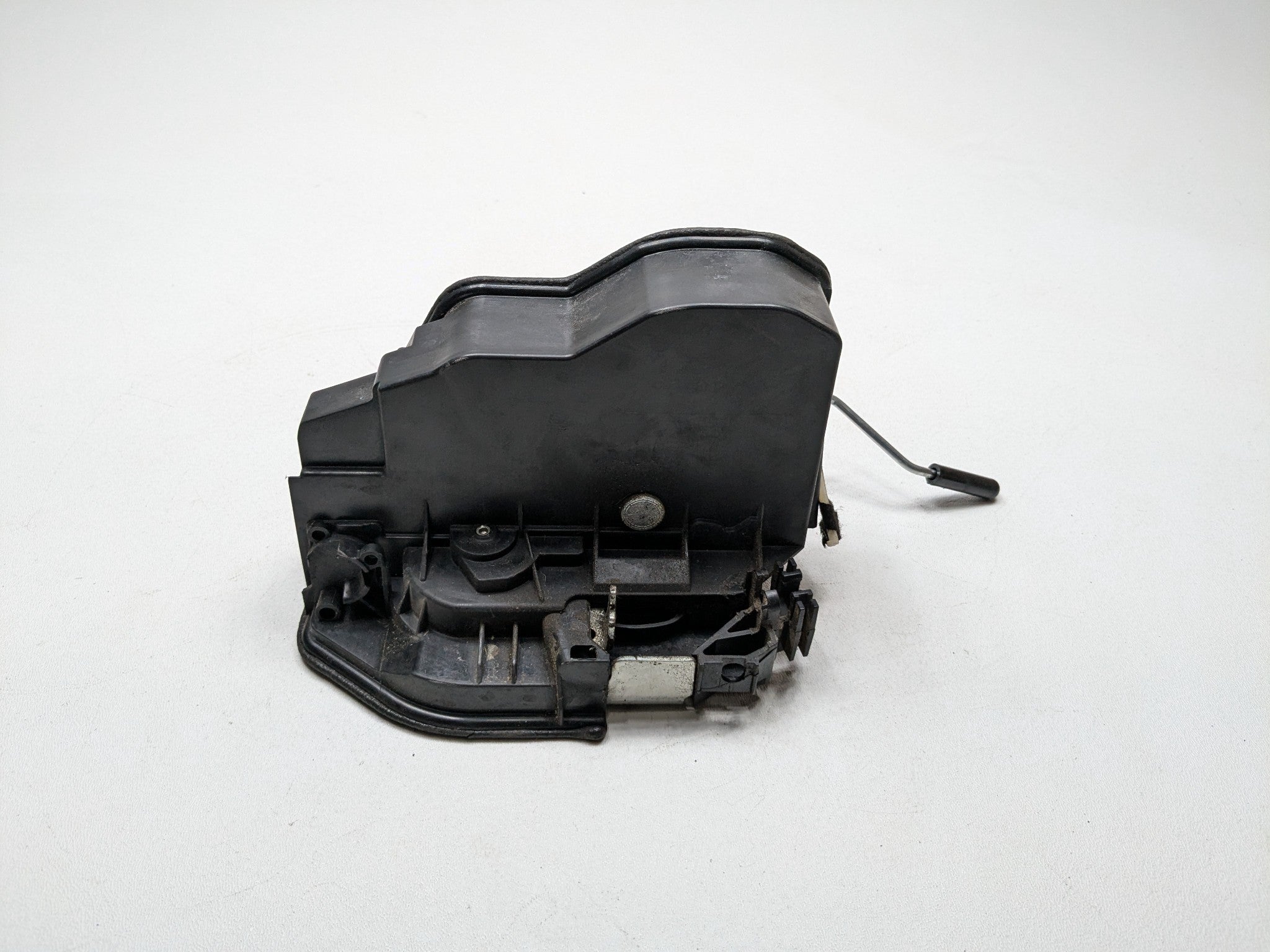 2015 - 2018 BMW 320I OEM DOOR LATCH LOCK ACTUATOR FRONT RIGHT PASSENGER SIDE