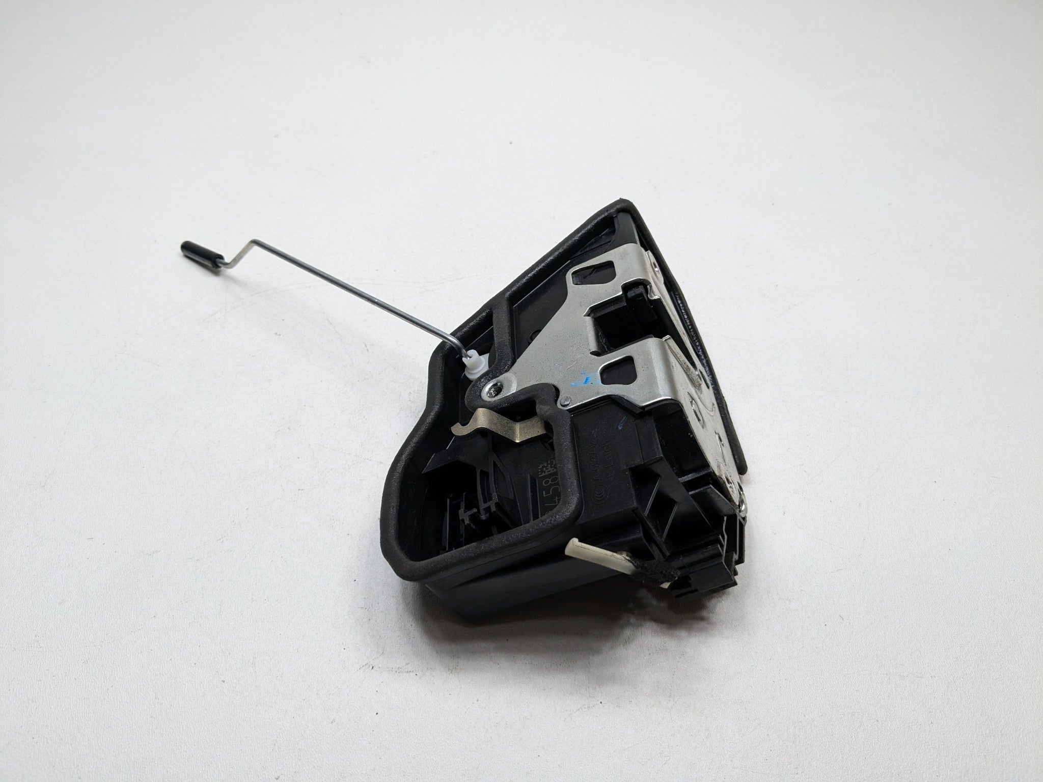 2015 - 2018 BMW 320I OEM DOOR LATCH LOCK ACTUATOR FRONT RIGHT PASSENGER SIDE