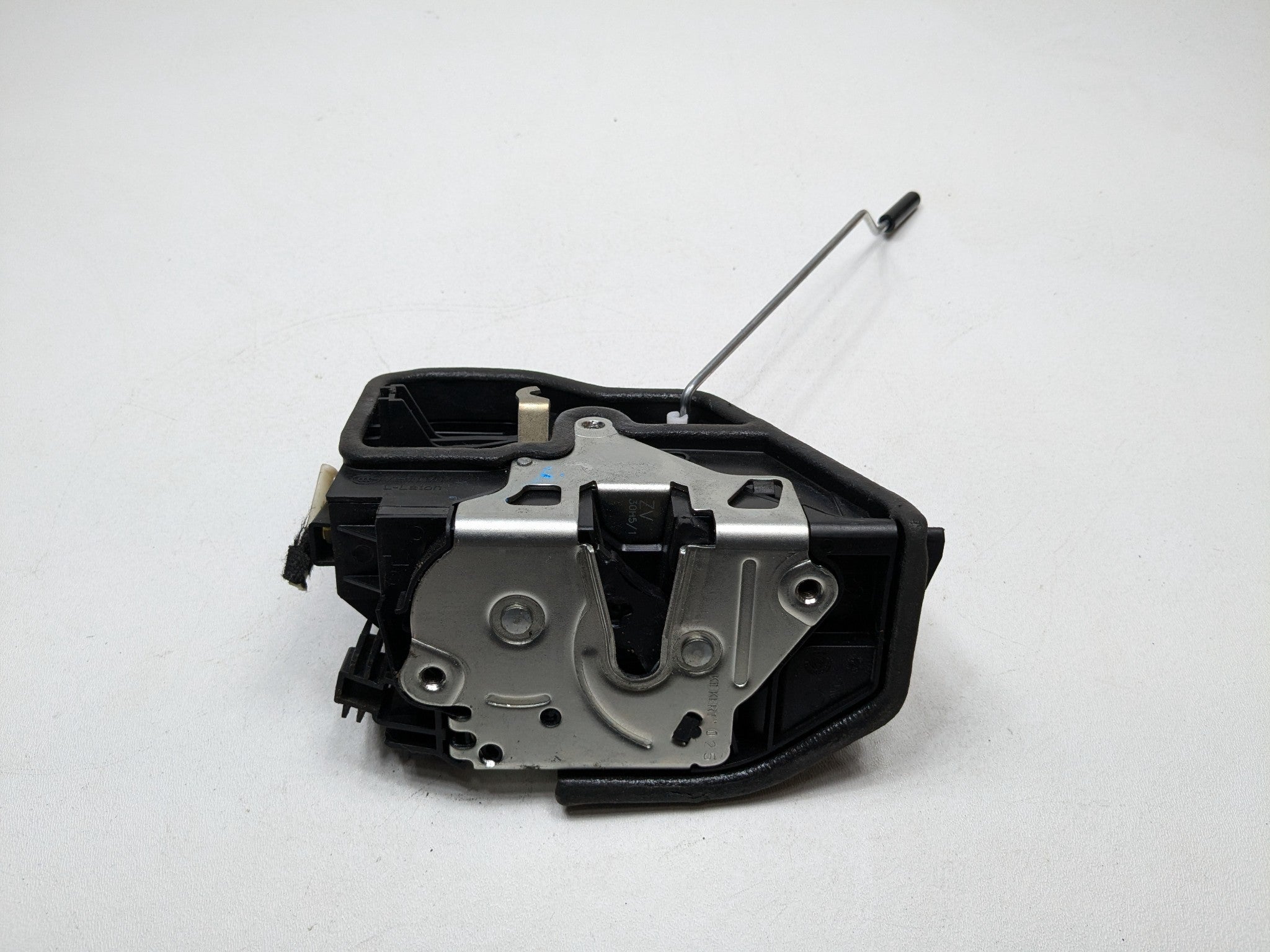 2015 - 2018 BMW 320I OEM DOOR LATCH LOCK ACTUATOR FRONT RIGHT PASSENGER SIDE