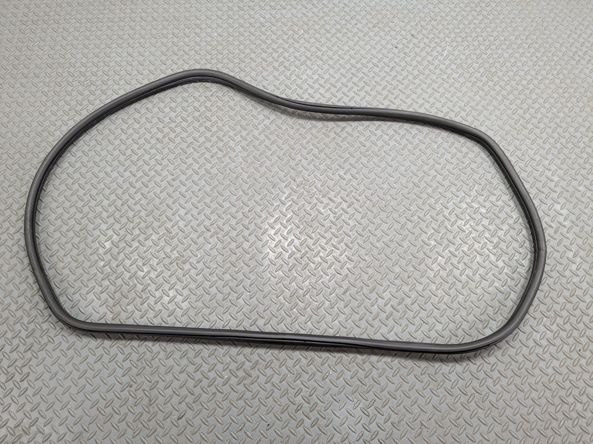 2015 - 2018 BMW 320I OEM DOOR SEAL WEATHER STRIPPING RUBBER BLACK REAR LEFT SIDE