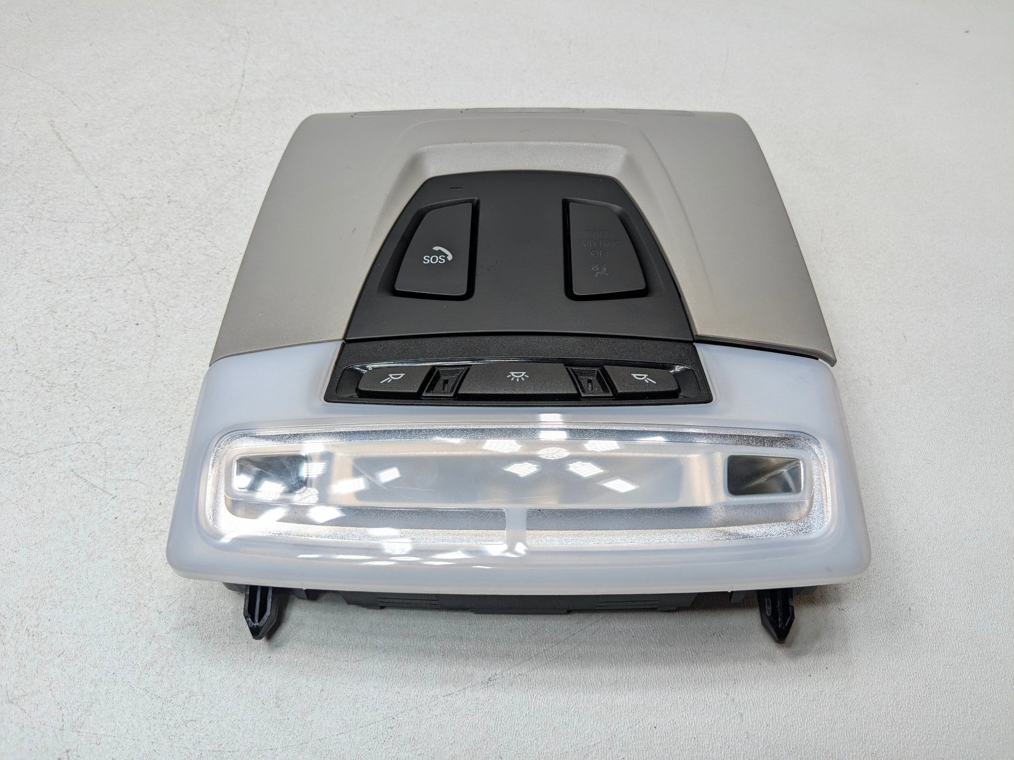 2015 - 2018 BMW 320I OEM OVERHEAD MAP LAMP DOME LIGHT GRAY FRONT UPPER