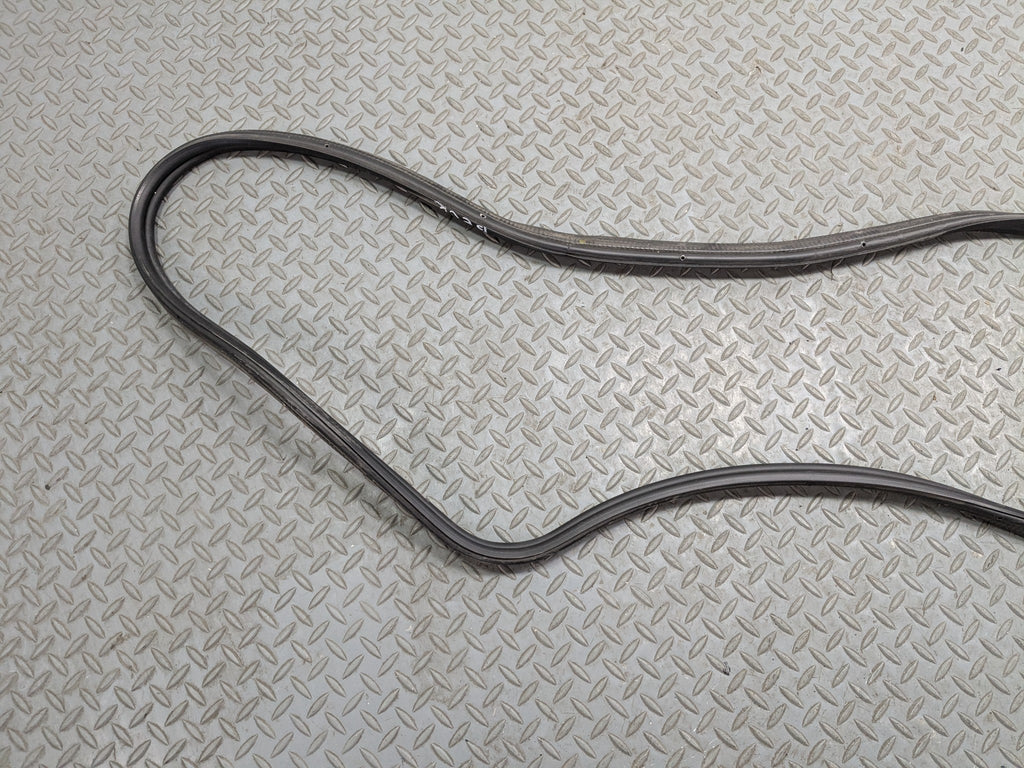 2015 - 2018 BMW 320I OEM TRUNK WEATHER SEAL STRIPPING RUBBER REAR BLACK