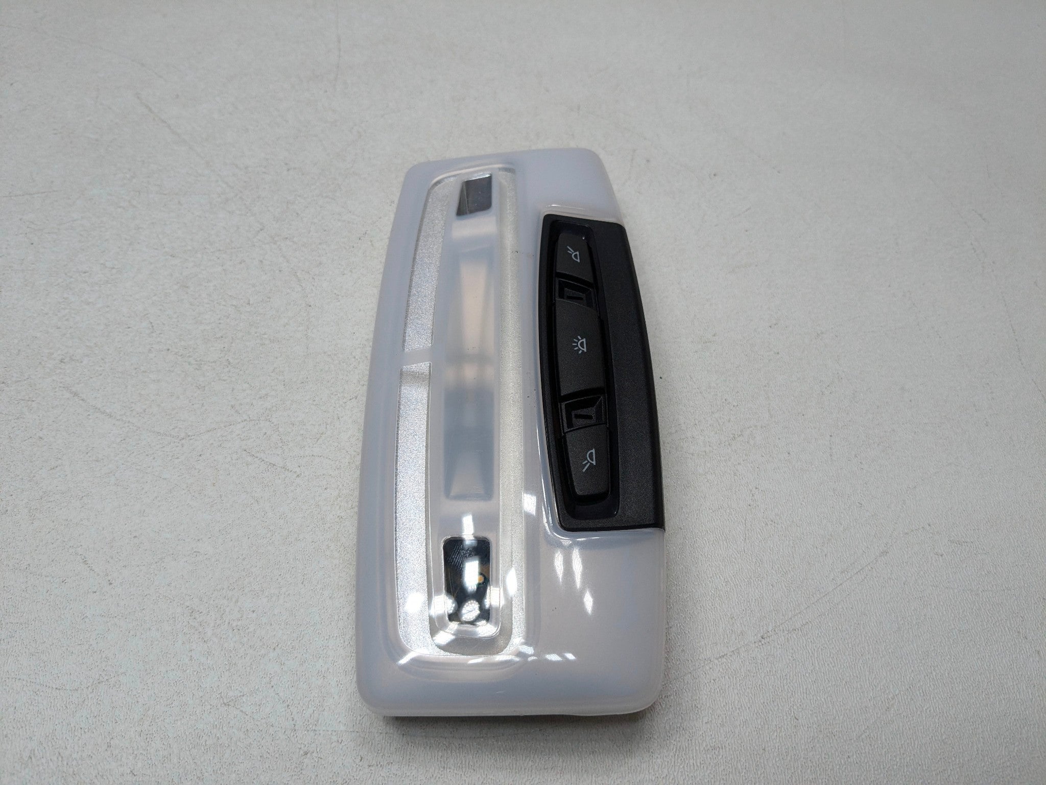2015 - 2018 BMW 320I OEM REAR UPPER OVERHEAD DOME INTERIOR LIGHT ASSEMBLY