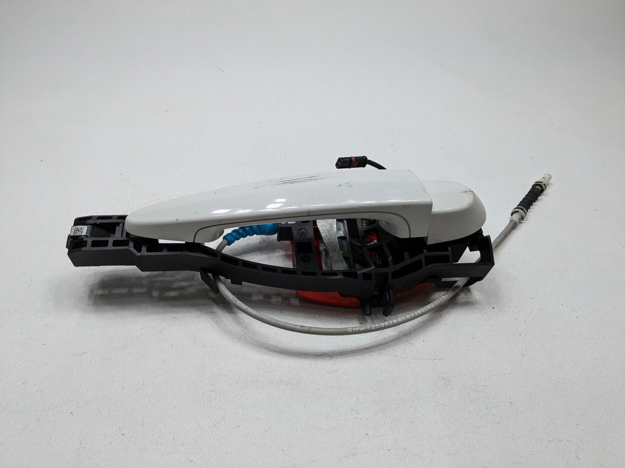 2015 - 2018 BMW 320I OEM EXTERIOR DOOR HANDLE FRONT RIGHT PASSENGER SIDE