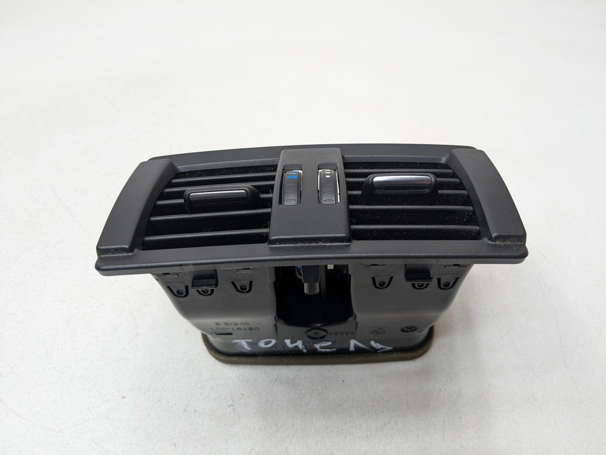 2015 - 2018 BMW 320I OEM AIR CONDITIONING HEATER VENTS REAR SIDE BLACK