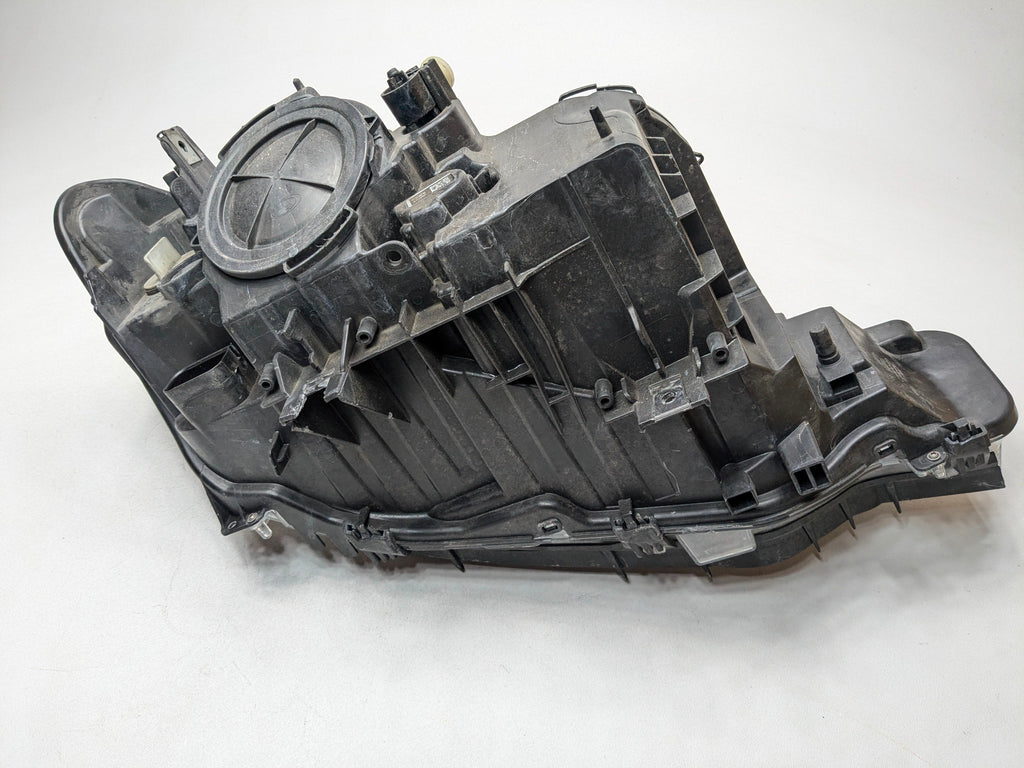 2015 - 2018 BMW 320I OEM HALOGEN HEADLAMP ASSEMBLY FRONT LEFT DRIVER SIDE