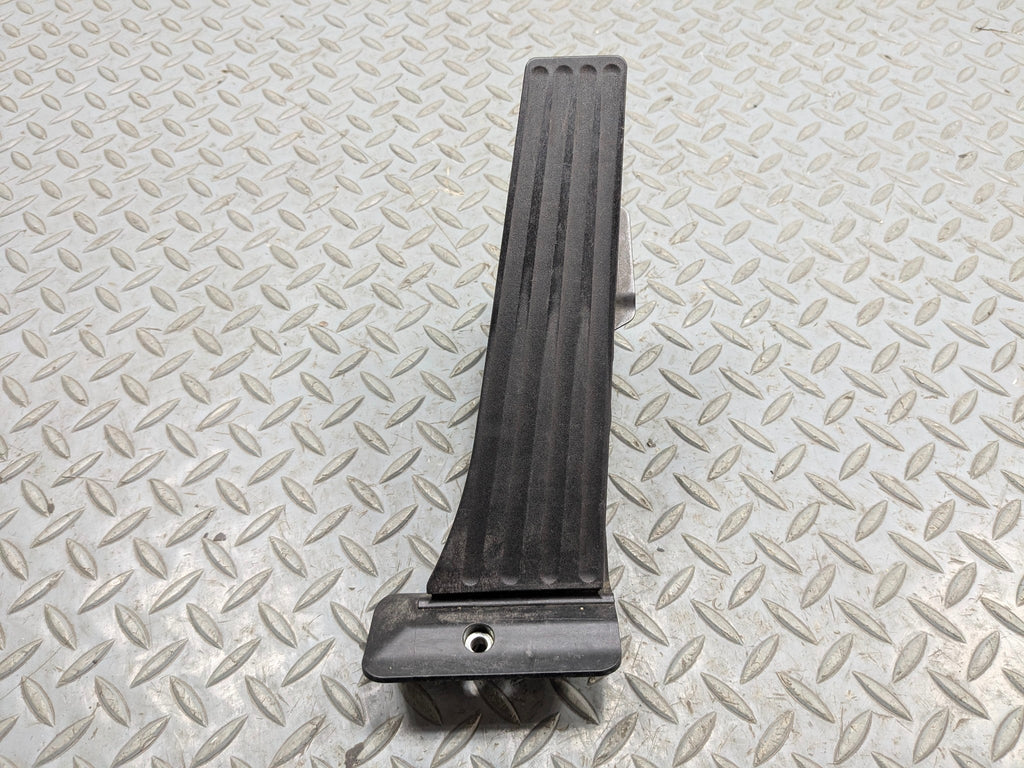 2015 - 2018 BMW 320I OEM ACCELERATOR PEDAL SENSOR BLACK GAS THROTTLE