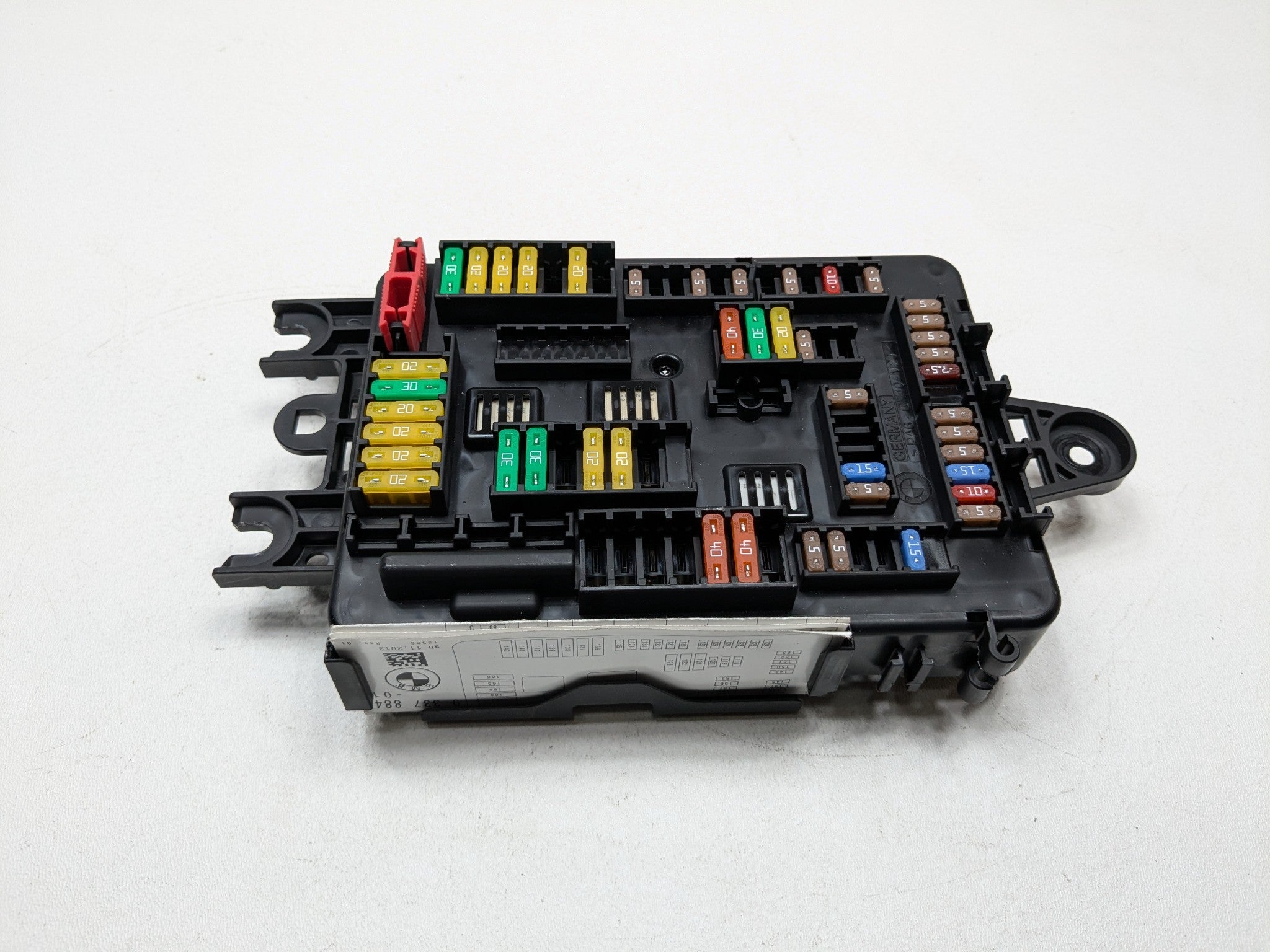 2015 - 2018 BMW 320I OEM TRUNK FUSE BOX RELAY JUNCTION POWER DISTRIBUTION BLOCK