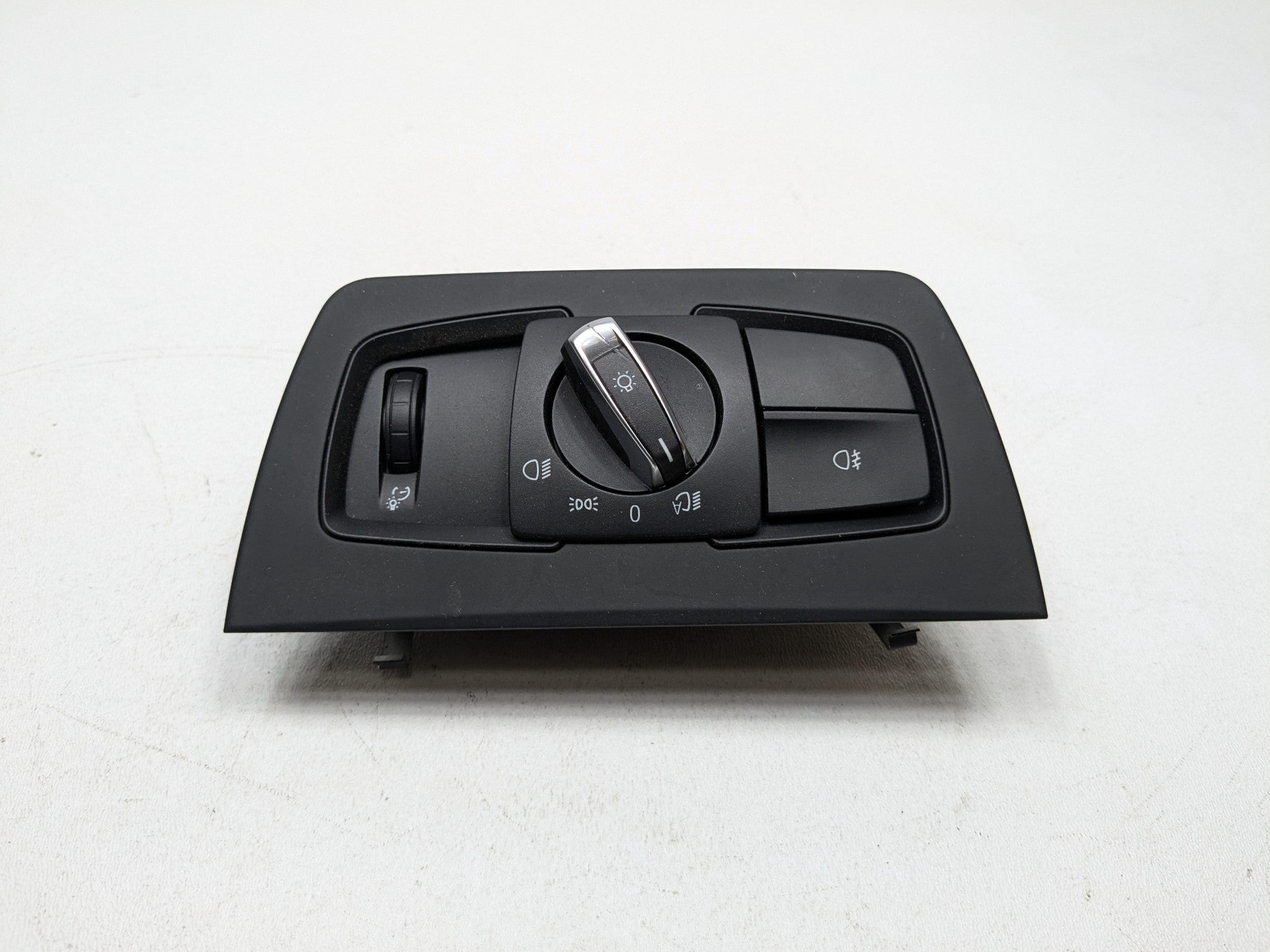 2015 - 2018 BMW 320I OEM HEADLIGHT FOGLIGHT CONTROL SWITCH PANEL ASSEMBLY