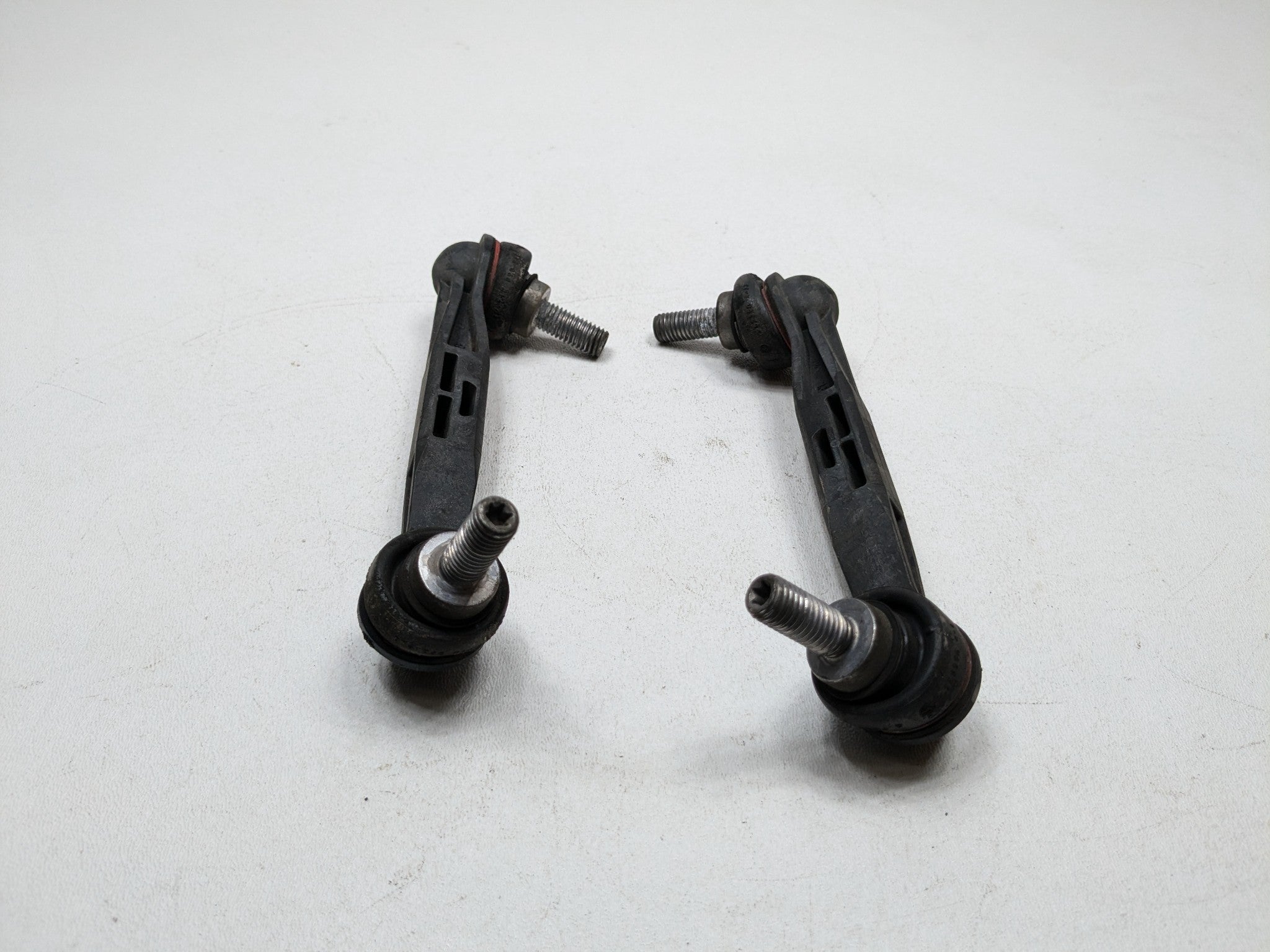 2015 - 2018 BMW 320I OEM STABILIZER SWAY BAR LINK REAR LEFT AND RIGHT SIDE