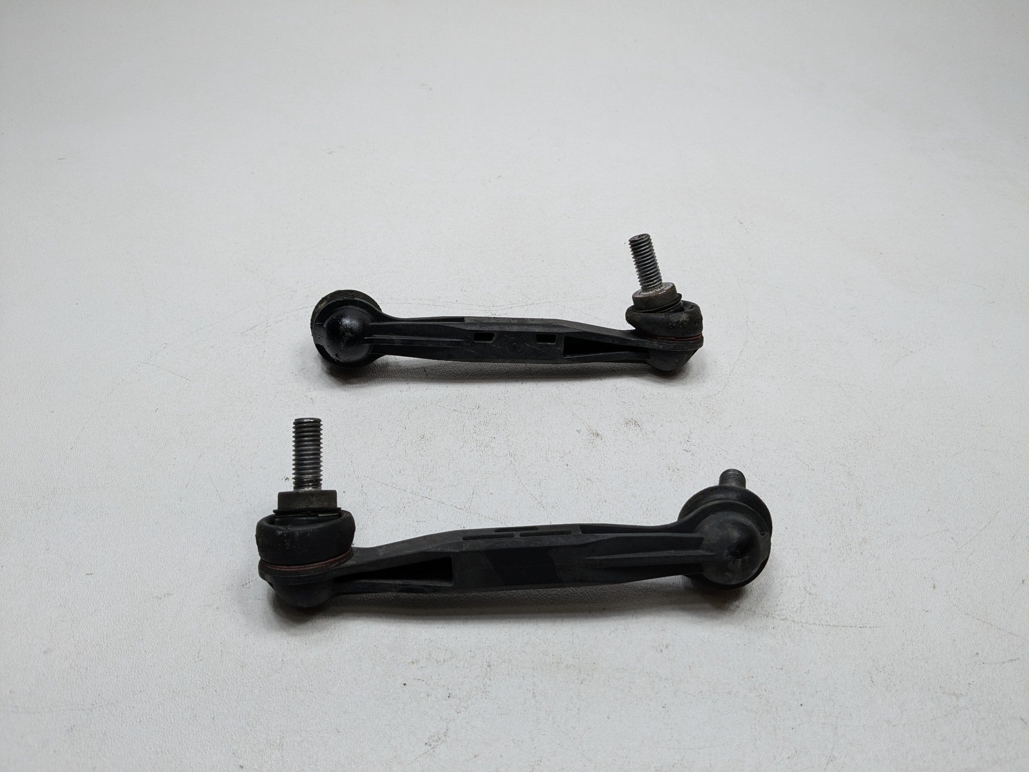 2015 - 2018 BMW 320I OEM STABILIZER SWAY BAR LINK REAR LEFT AND RIGHT SIDE