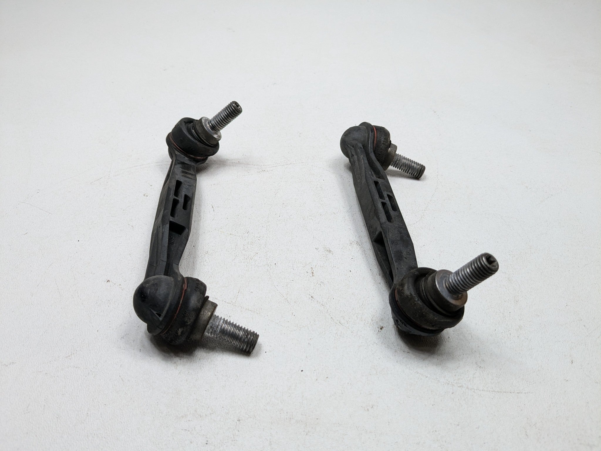2015 - 2018 BMW 320I OEM STABILIZER SWAY BAR LINK REAR LEFT AND RIGHT SIDE
