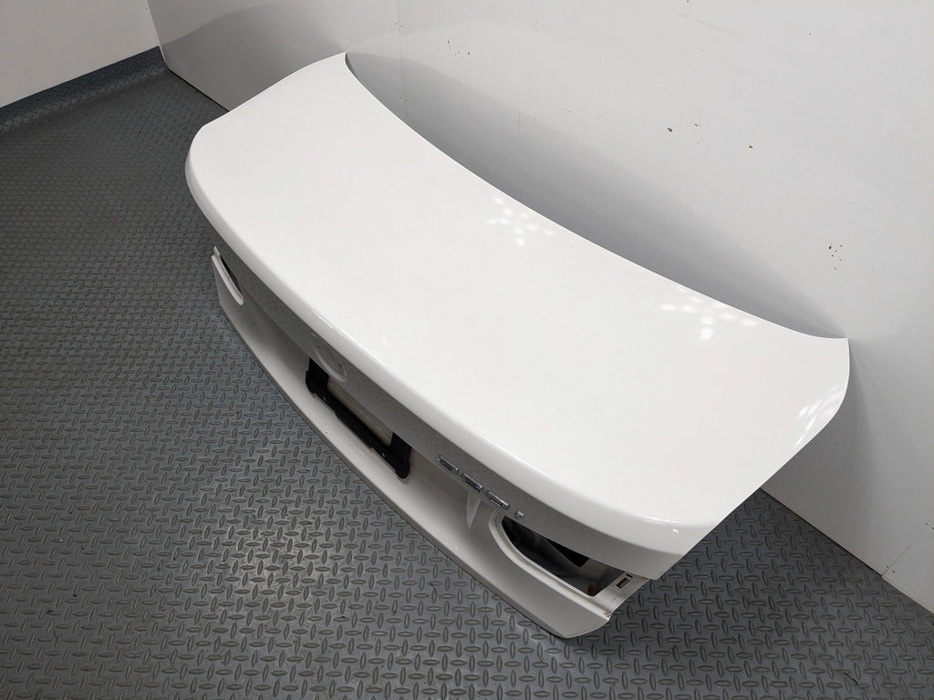 2015 - 2018 BMW 320I OEM REAR TRUNK BOOT LID DECKLID SHELL PANEL ALPINE WHITE