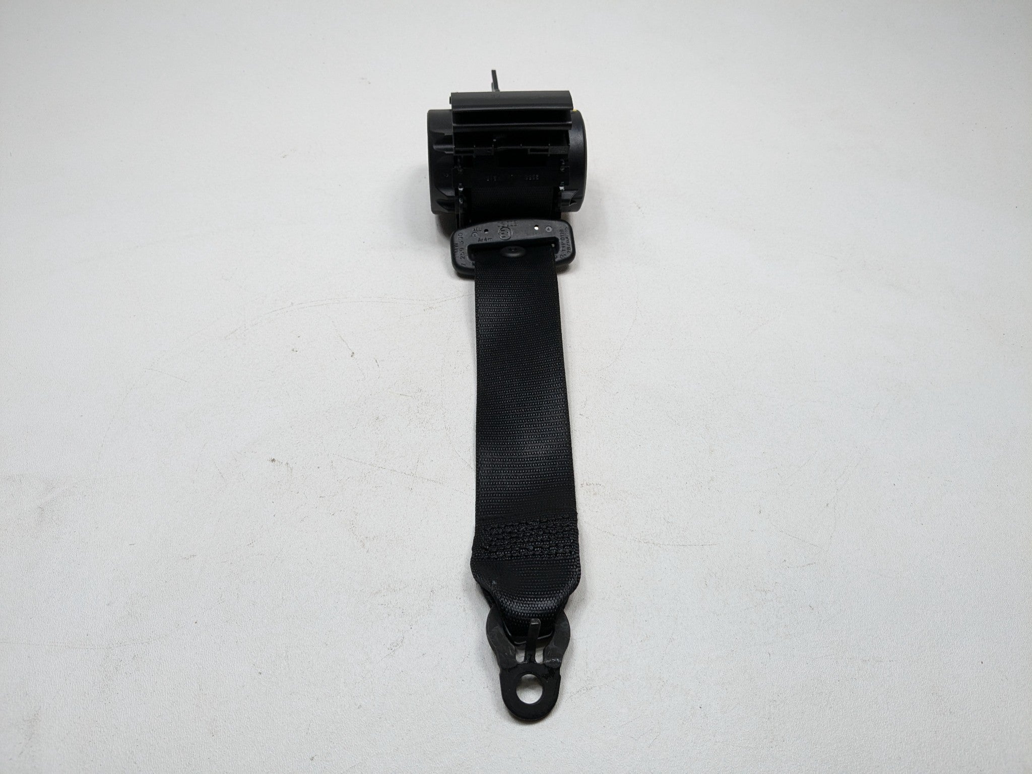 2015 - 2018 BMW 320I OEM SEATBELT SEAT BELT RETRACTOR REAR RIGHT SIDE BLACK