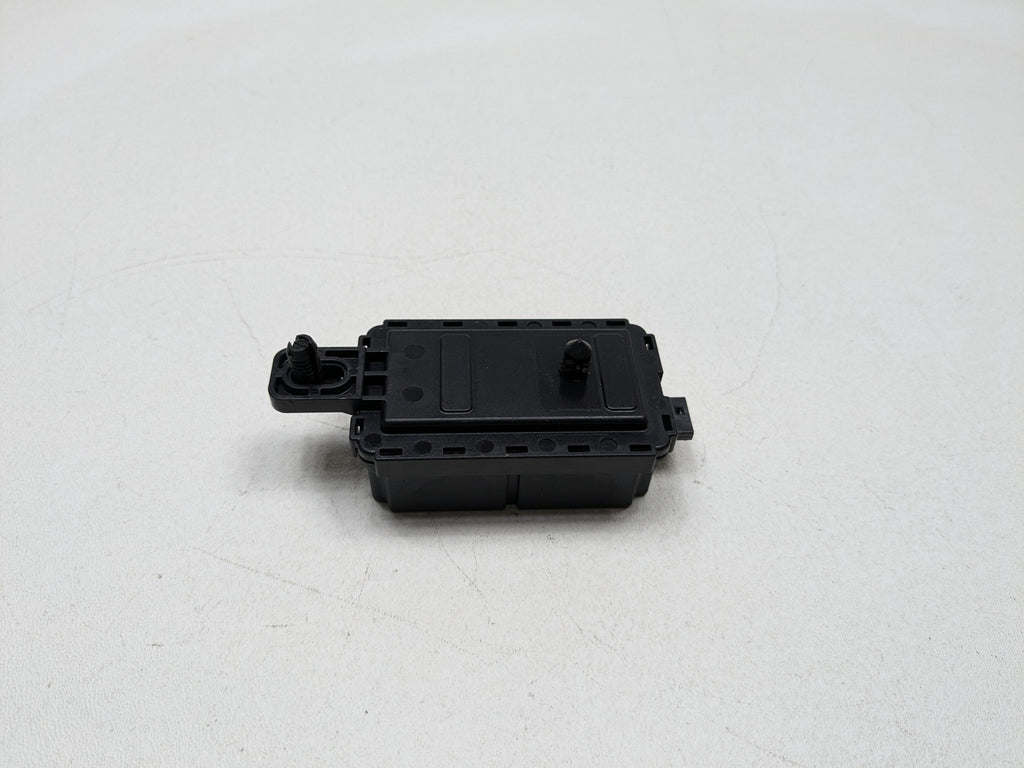 2015 - 2018 BMW 320I OEM RADIO RECIEVER REMOTE COMPUTER CONTROL MODULE UNIT