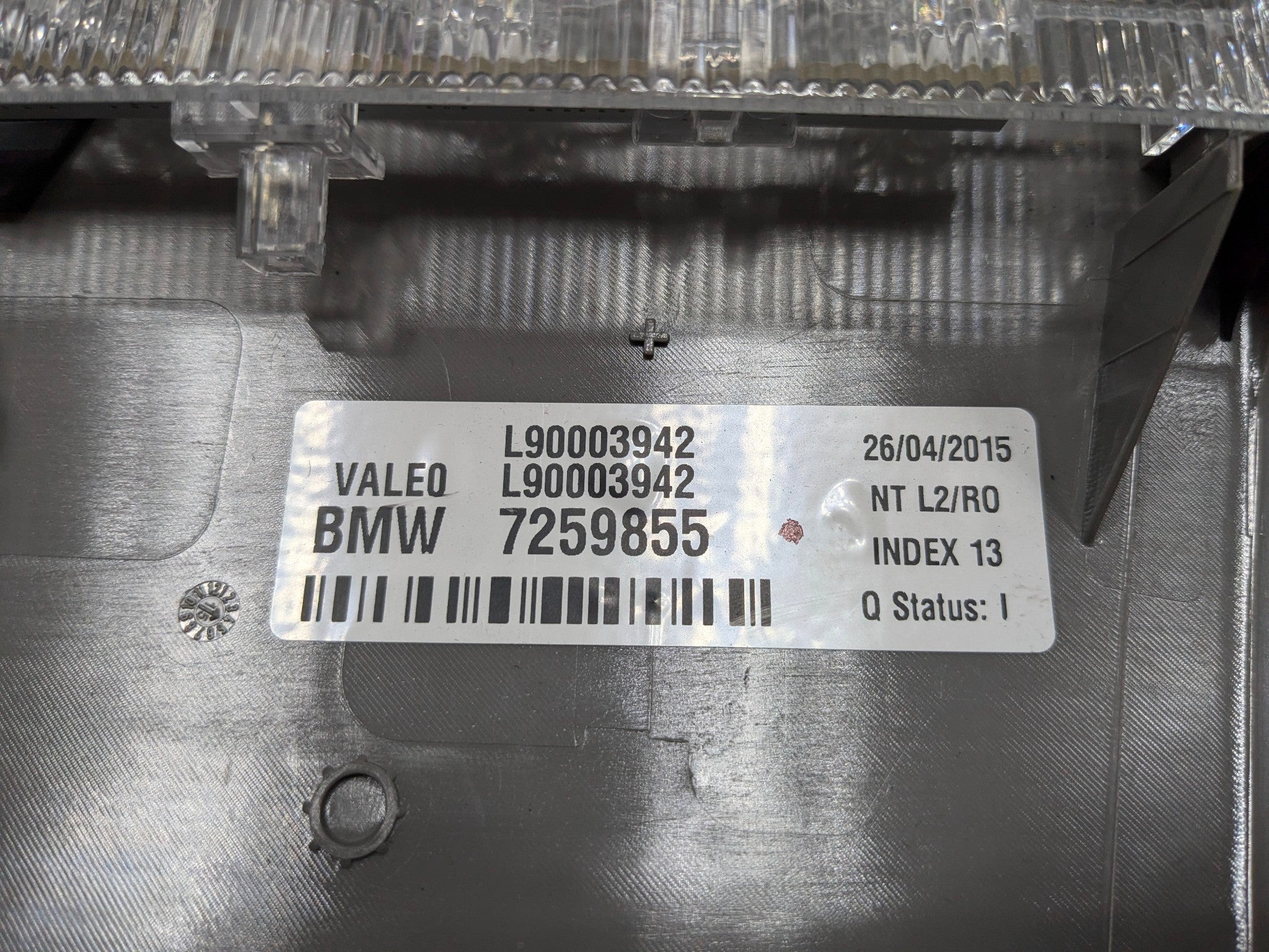 2015 - 2018 BMW 320I OEM THIRD BRAKE STOP LIGHT AVOIDANCE REAR CENTER