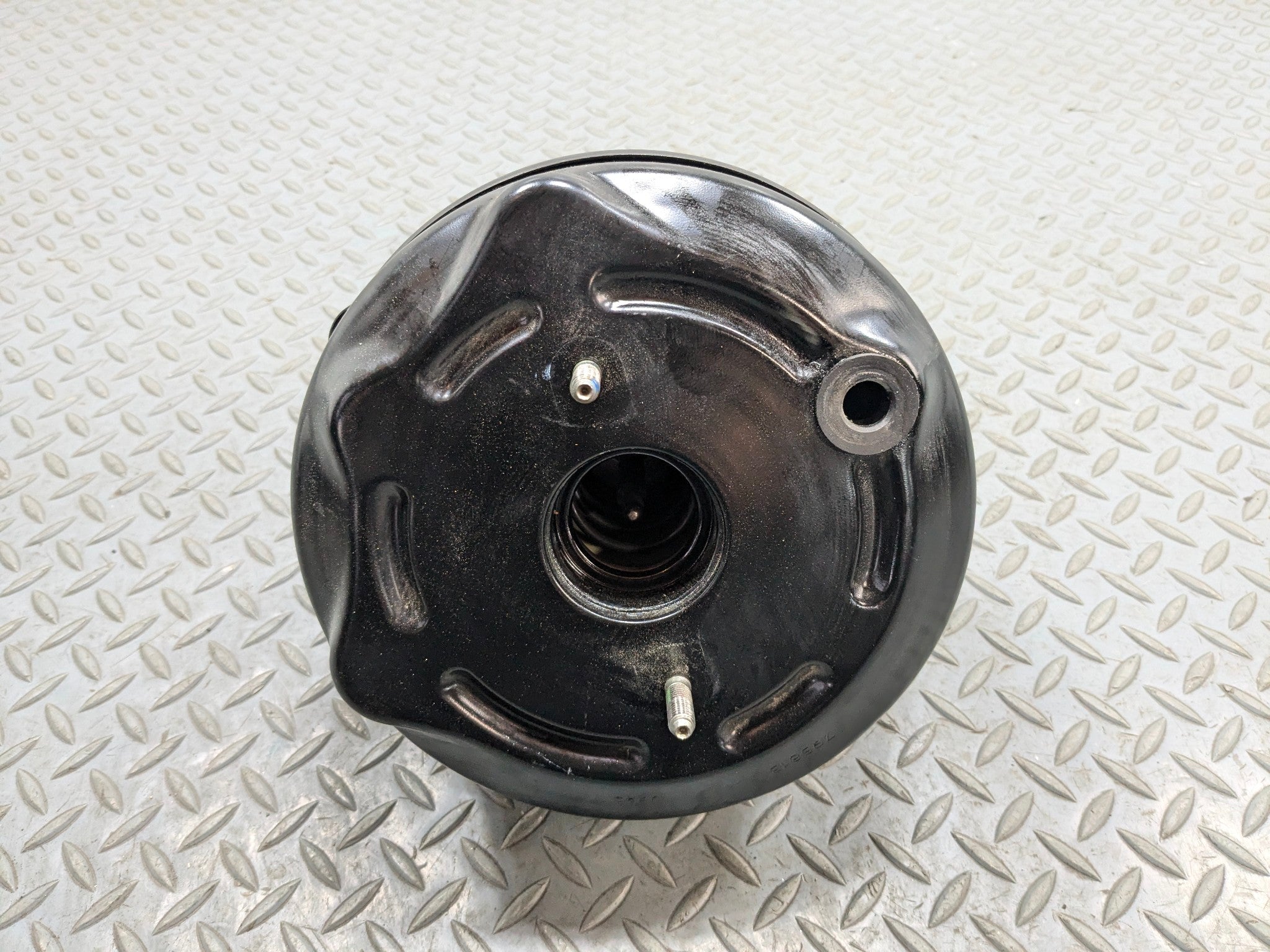 2015 - 2018 BMW 320I OEM POWER BRAKE BOOSTER ASSEMBLY WITHOUT MASTER CYLINDER