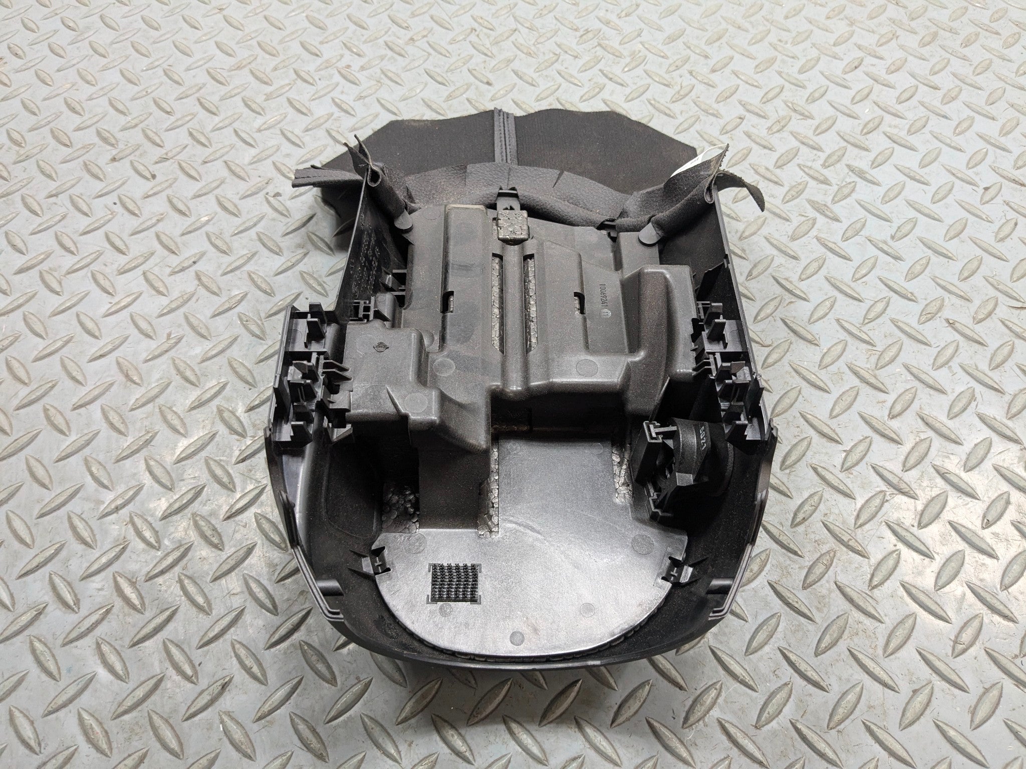 2015 - 2018 BMW 320I OEM STEERING COLUMN BOTTOM TRIM COVER PANEL LEFT SIDE