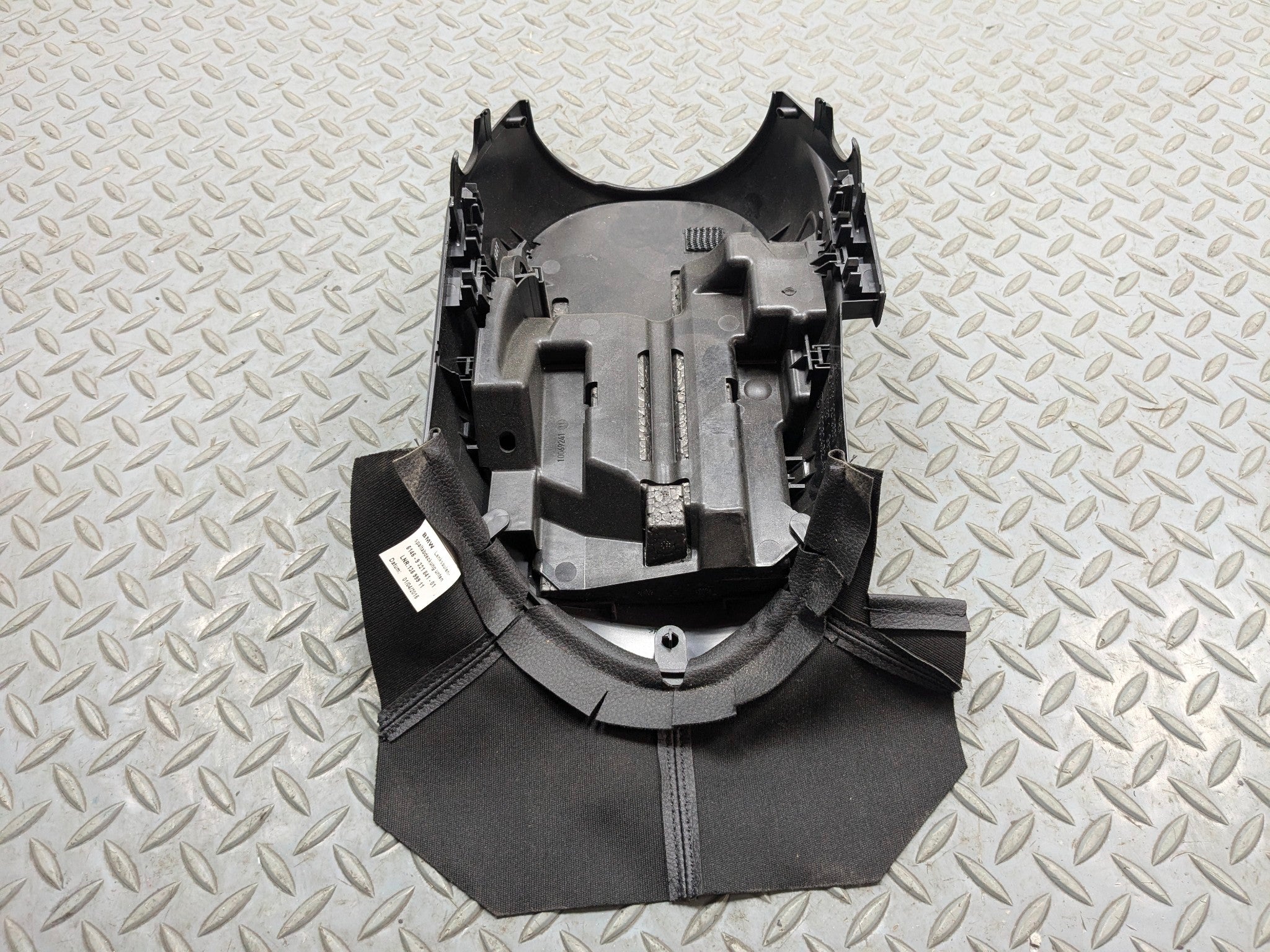 2015 - 2018 BMW 320I OEM STEERING COLUMN BOTTOM TRIM COVER PANEL LEFT SIDE
