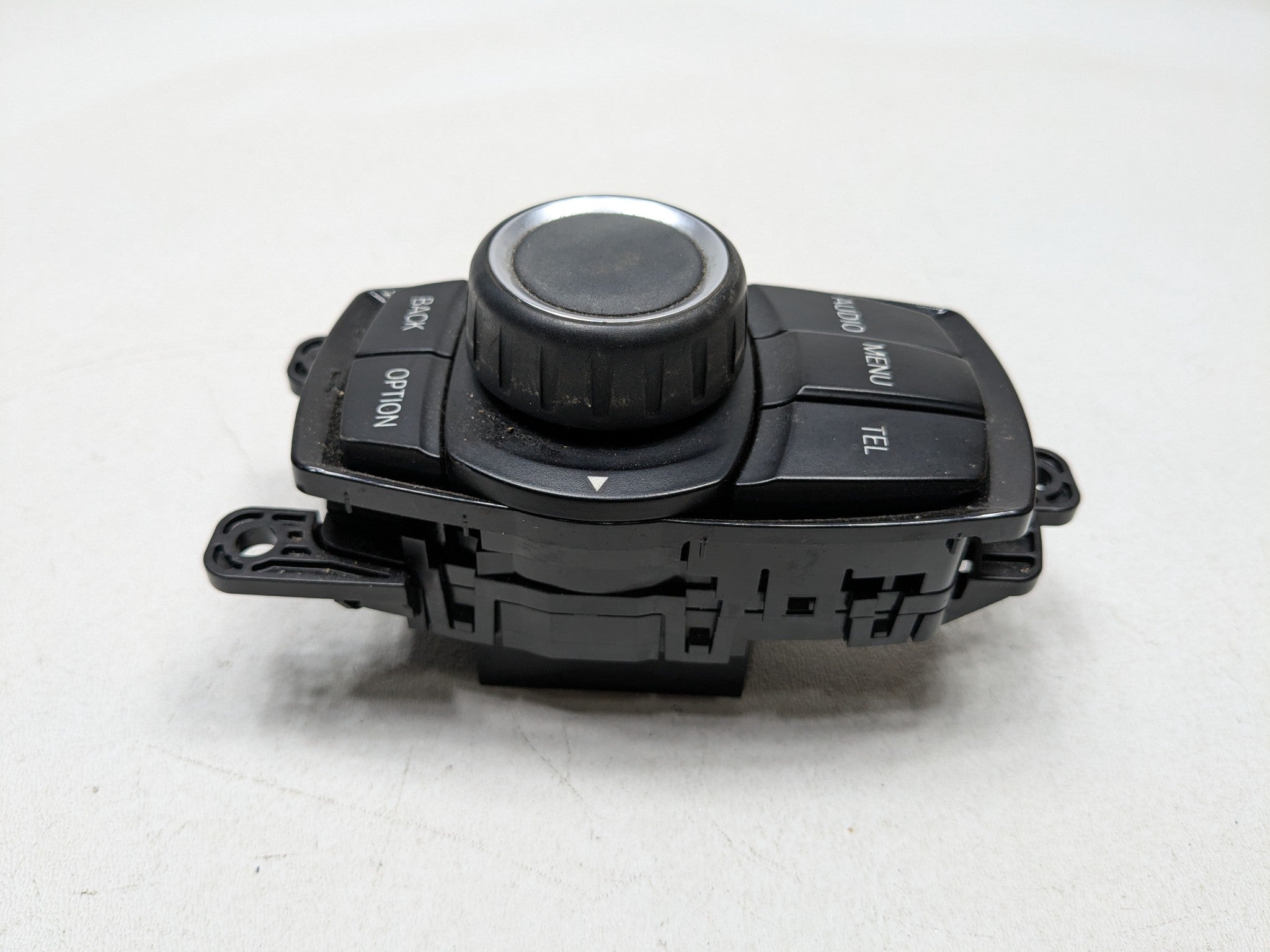 2015 - 2018 BMW 320I OEM MEDIA IDRIVE JOYSTICK CONTROLLER SWITCH ASSEMBLY BLACK