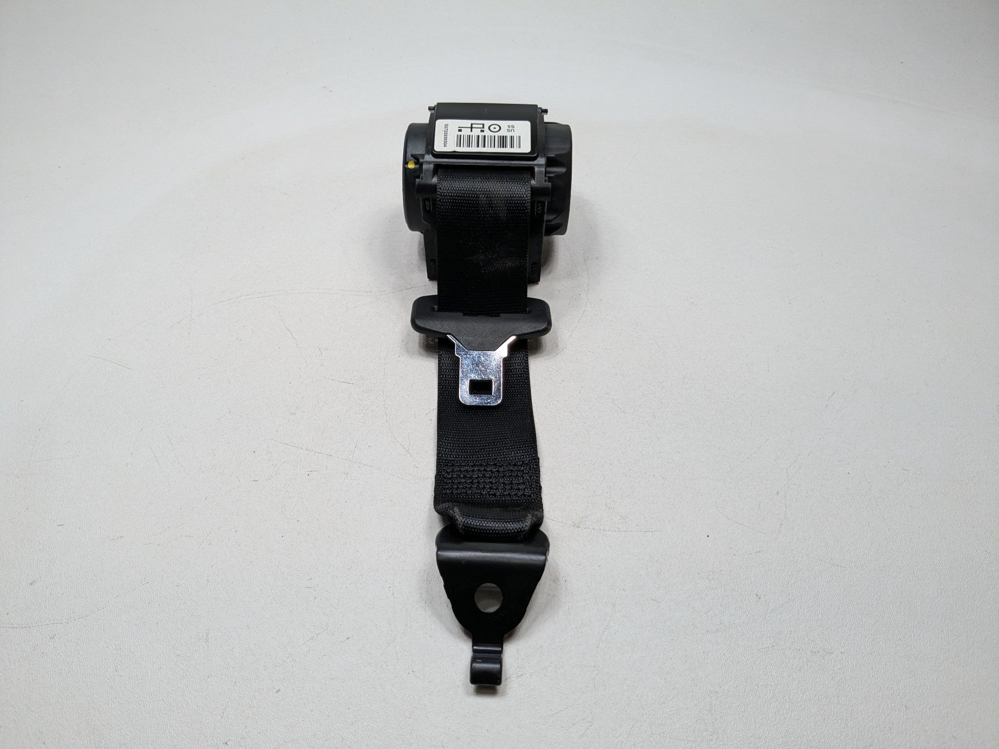 2015 - 2018 BMW 320I OEM REAR CENTER SEAT BELT SEATBELT RETRACTOR BLACK
