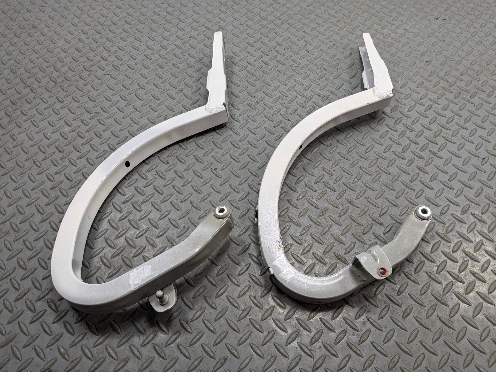 2015 - 2018 BMW 320I OEM TRUNK DECK GATE LID HINGE REAR LEFT AND RIGHT SIDE