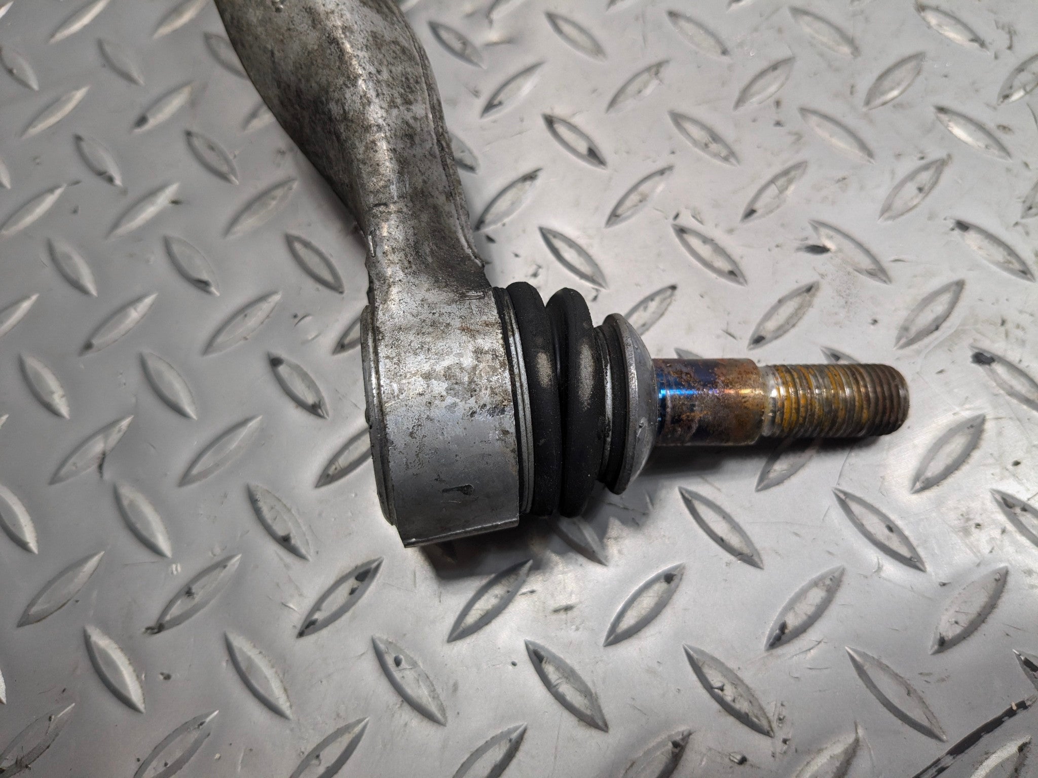 2015 - 2018 BMW 320I OEM LOWER CONTROL ARM FRONT LEFT DRIVER SIDE