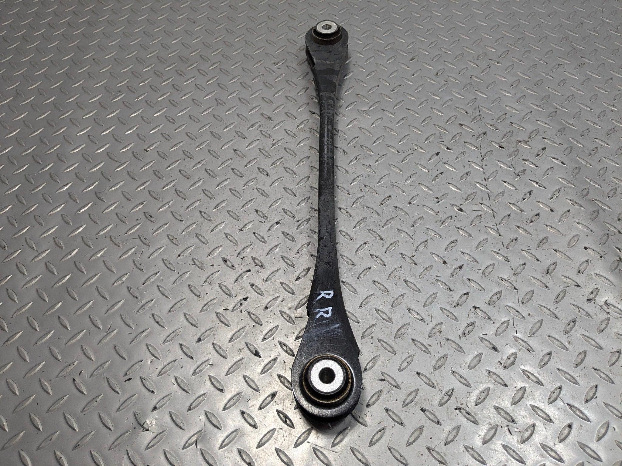 2015 - 2018 BMW 320I OEM SUSPENSION CONTROL ARM WISHBONE REAR RIGHT SIDE