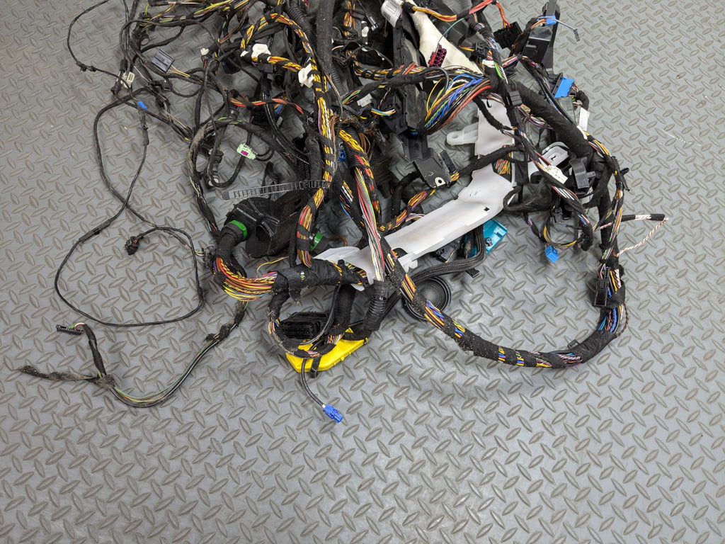 2015 - 2018 BMW 320I OEM INTERIOR BODY WIRE HARNESS CABLE AND CONNECTOR