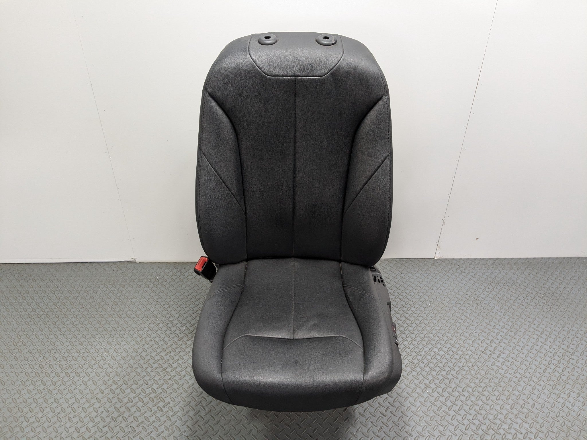 2015 - 2018 BMW 320I OEM FRONT LEFT DRIVER SIDE SEAT ASSEMBLY LEATHER BLACK