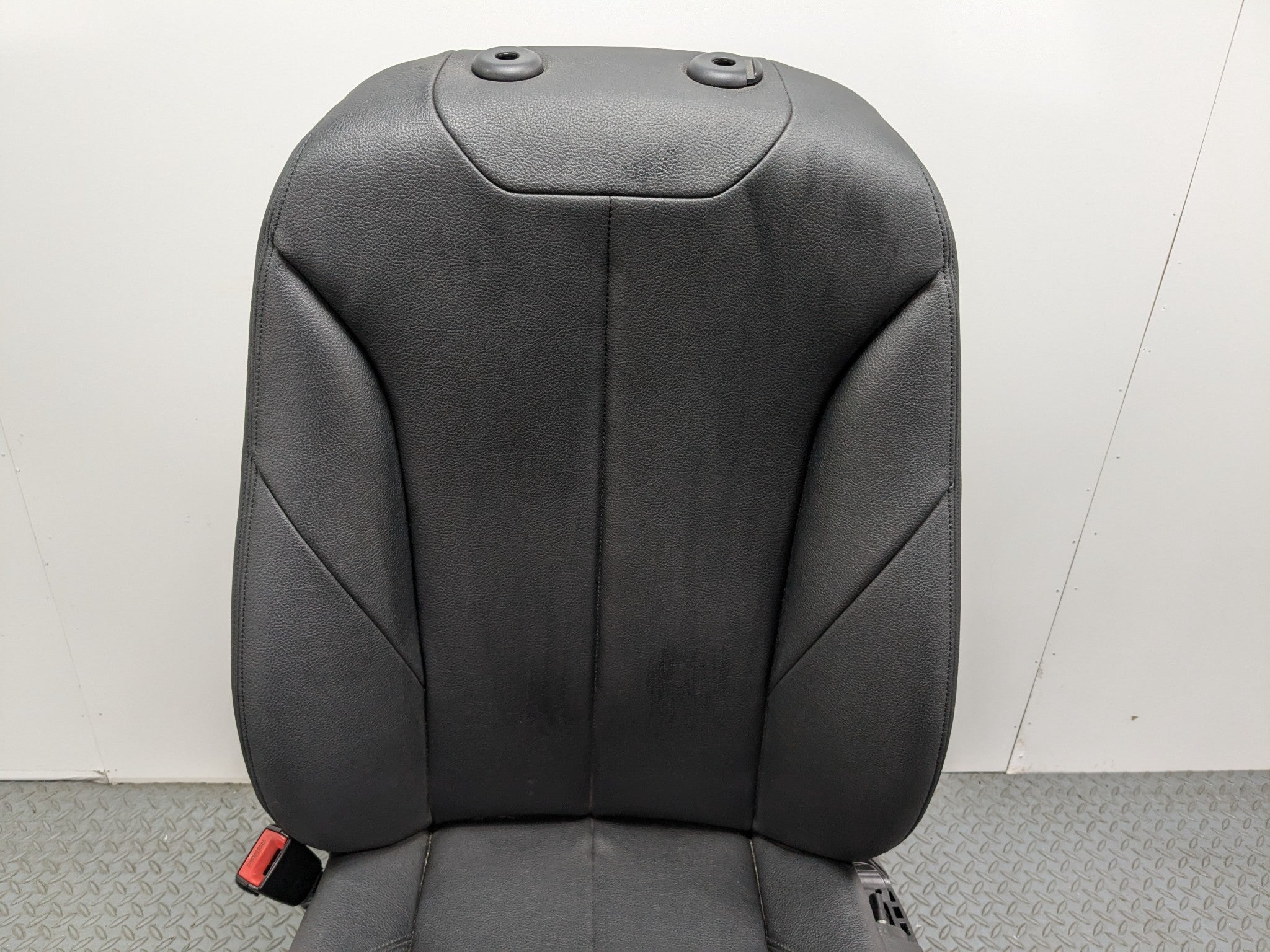 2015 - 2018 BMW 320I OEM FRONT LEFT DRIVER SIDE SEAT ASSEMBLY LEATHER BLACK