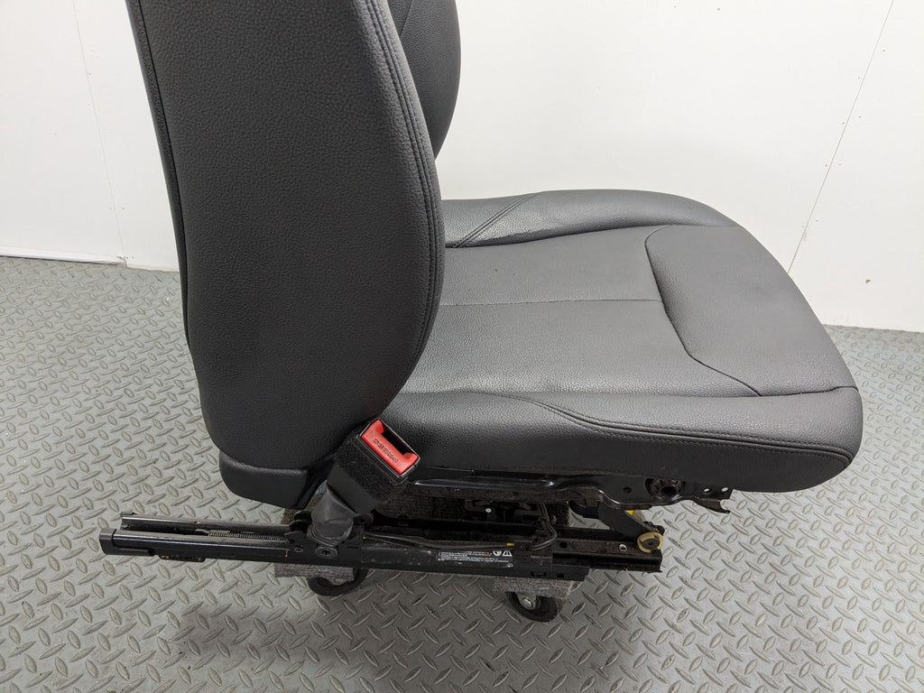 2015 - 2018 BMW 320I OEM FRONT LEFT DRIVER SIDE SEAT ASSEMBLY LEATHER BLACK