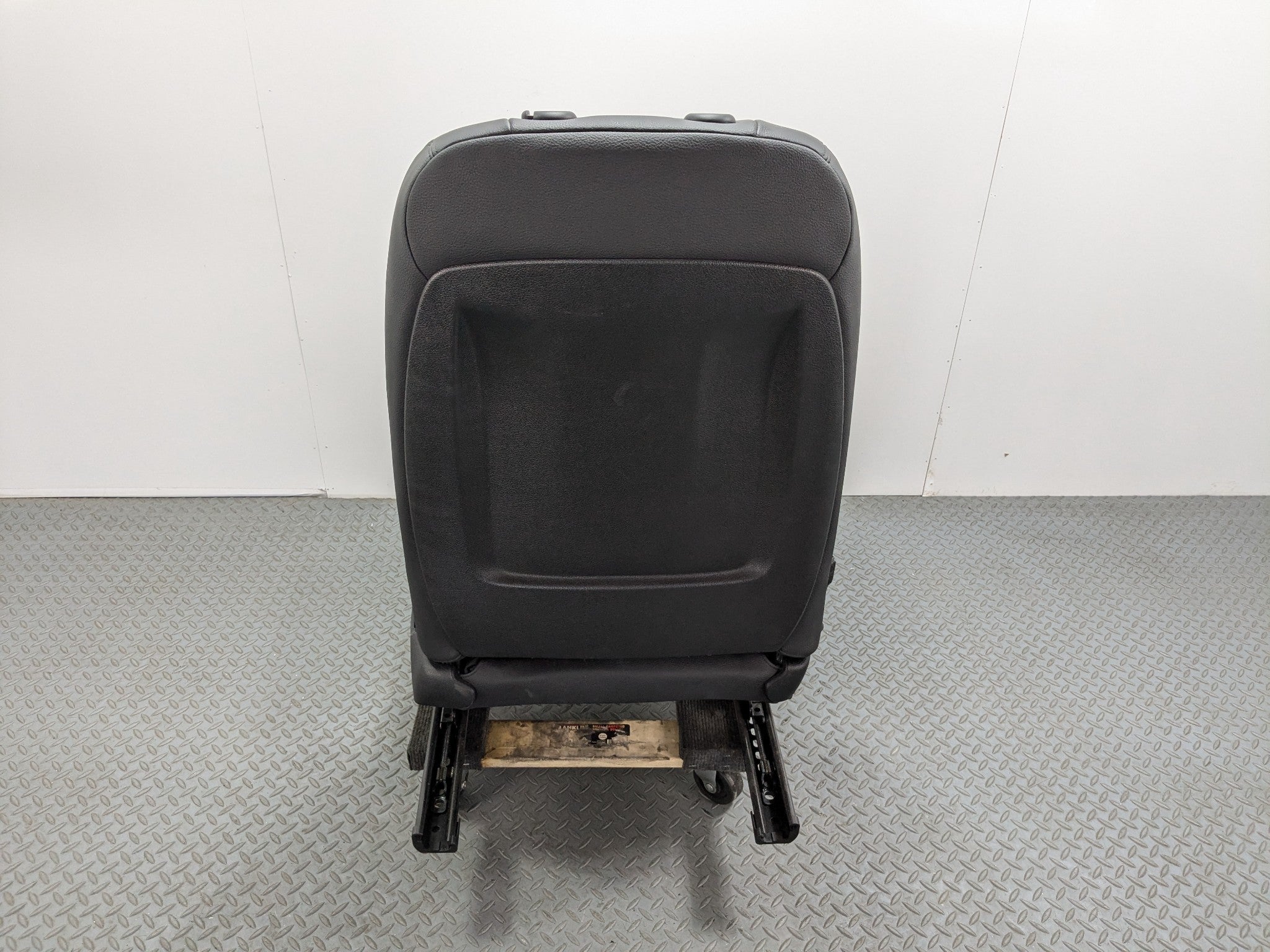 2015 - 2018 BMW 320I OEM FRONT LEFT DRIVER SIDE SEAT ASSEMBLY LEATHER BLACK