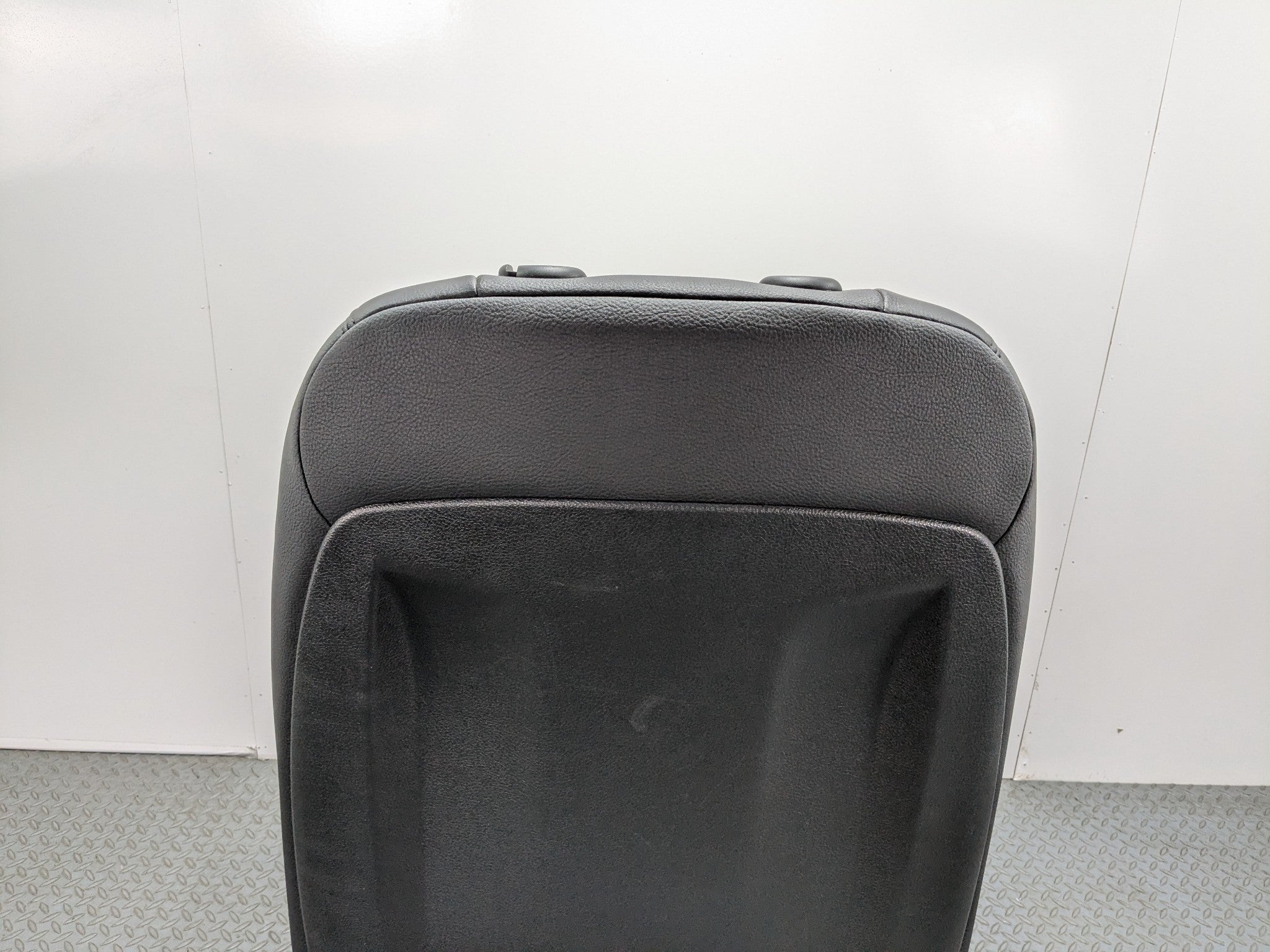 2015 - 2018 BMW 320I OEM FRONT LEFT DRIVER SIDE SEAT ASSEMBLY LEATHER BLACK