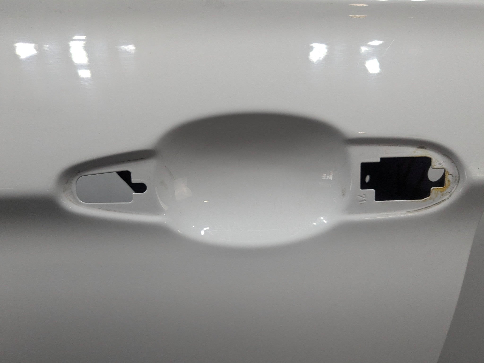 2015 - 2018 BMW 320I OEM DOOR SHELL PANEL ALPINE WHITE FRONT LEFT DRIVER SIDE