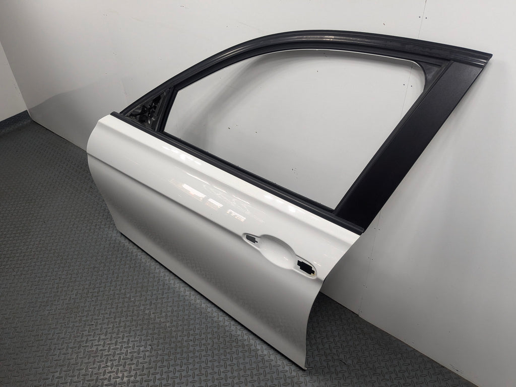 2015 - 2018 BMW 320I OEM DOOR SHELL PANEL ALPINE WHITE FRONT LEFT DRIVER SIDE
