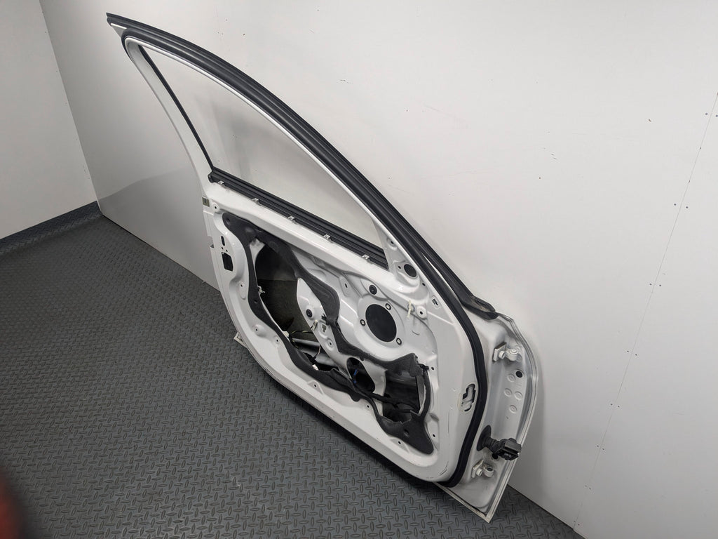 2015 - 2018 BMW 320I OEM DOOR SHELL PANEL ALPINE WHITE FRONT LEFT DRIVER SIDE