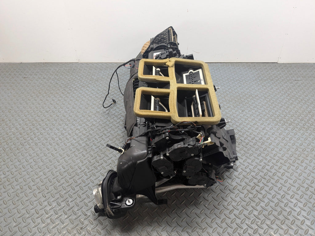 2015 - 2018 BMW 320I OEM HVAC AC HEATER BLOWER HOUSING BOX ASSEMBLY