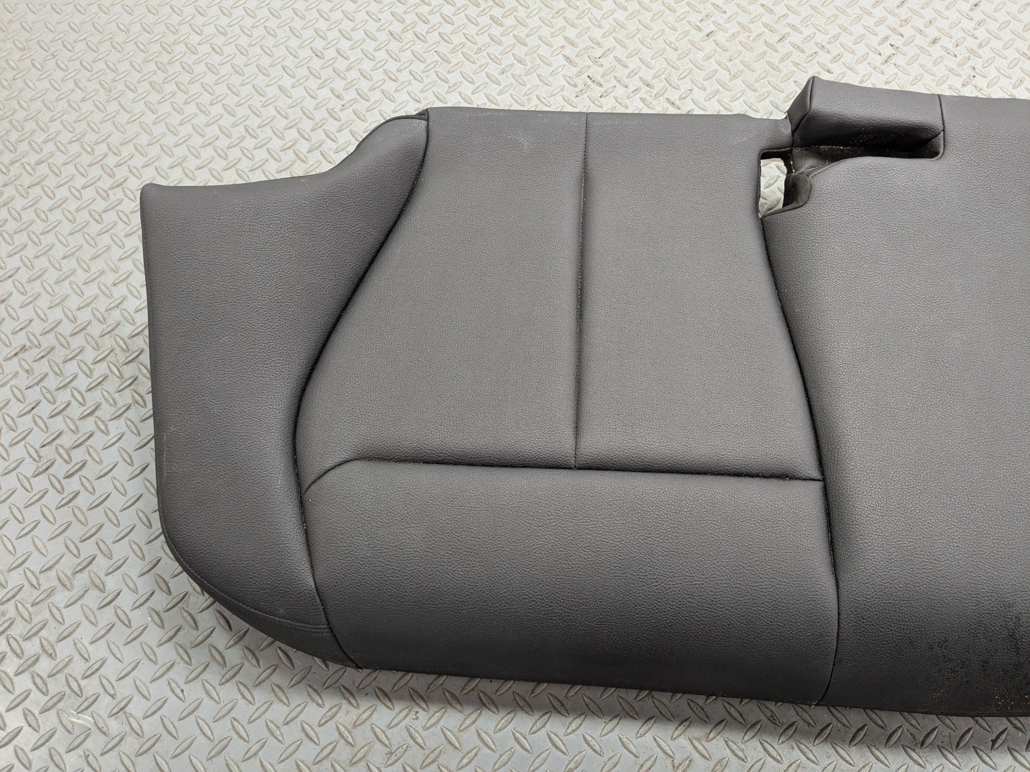 2015 - 2018 BMW 320I OEM LOWER SEAT CUSHION LEATHER BLACK REAR SECOND ROW