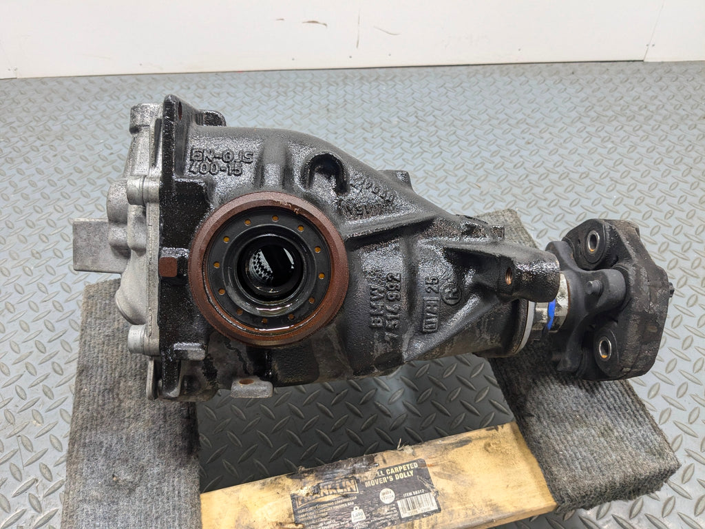 2015 - 2018 BMW 320I OEM REAR DIFFERENTIAL GEAR BOX CARRIER ASSEMBLY