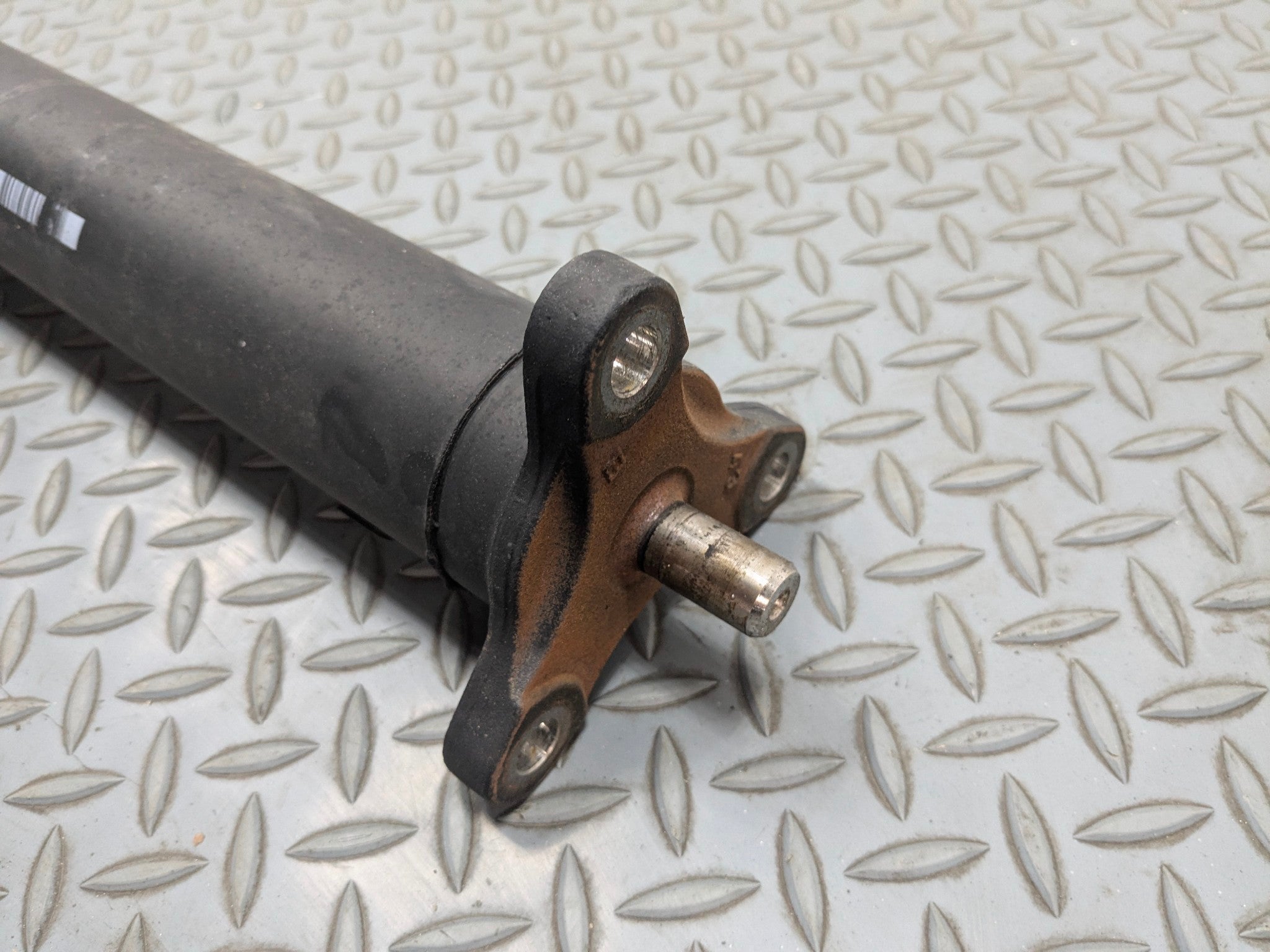 2015 - 2018 BMW 320I OEM REAR DRIVESHAFT DRIVE SHAFT PROPELLER AUTOMATIC