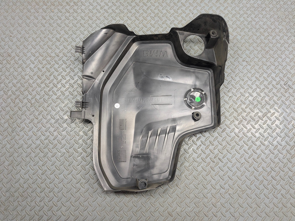 2015 - 2018 BMW 320I OEM ENGINE MOTOR TOP APPEARANCE COVER PANEL BLACK