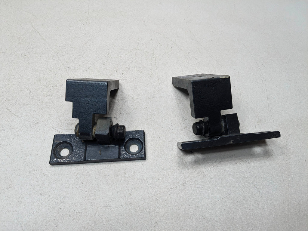 08 - 10 BMW 528I OEM DOOR HINGES SET FRONT RIGHT PASSENGER SIDE UPPER AND LOWER