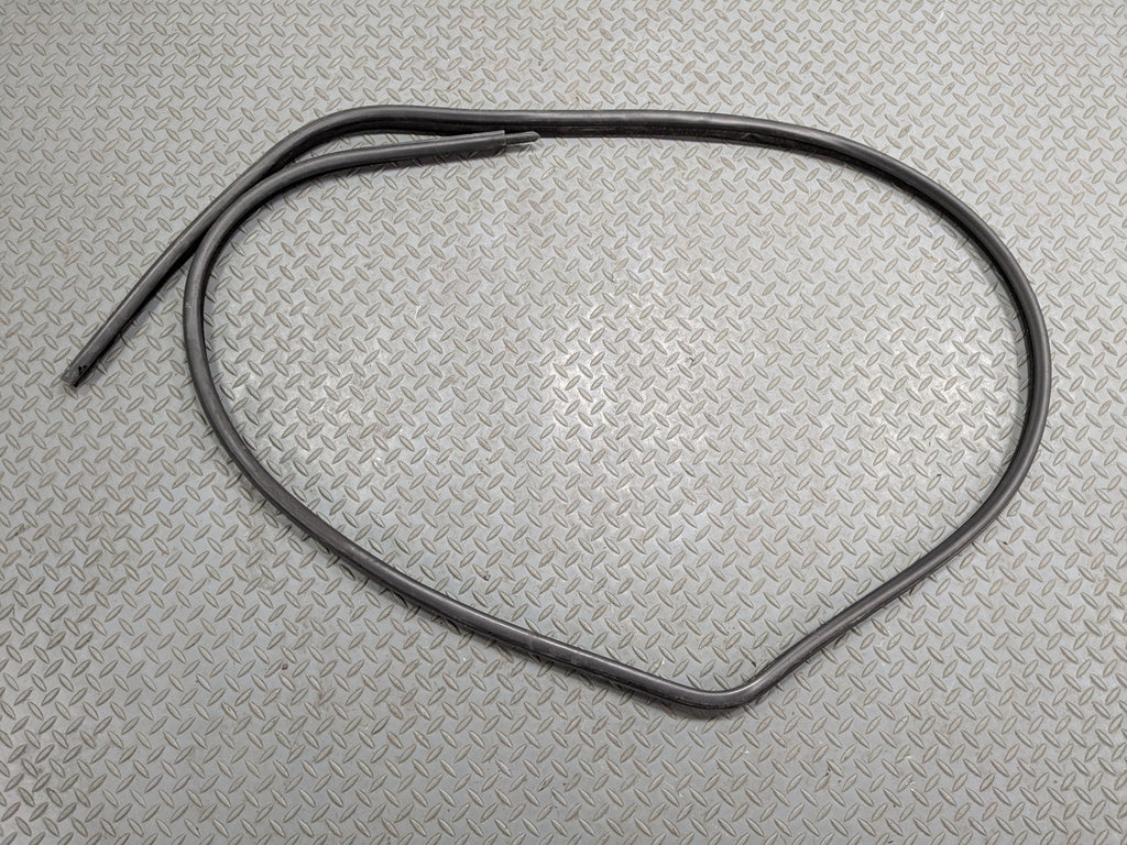 08 - 10 BMW 528I OEM DOOR SEAL WEATHER STRIPPING RUBBER FRONT LEFT DRIVER SIDE