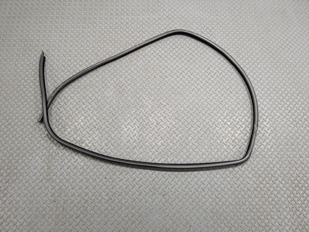 08-10 BMW 528I OEM DOOR SEAL WEATHER STRIPPING RUBBER REAR RIGHT PASSENGER SIDE