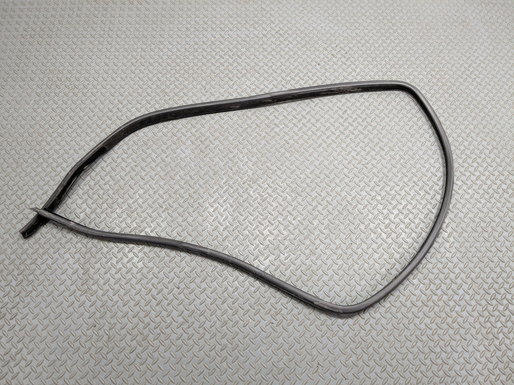 08 - 10 BMW 528I OEM DOOR SEAL WEATHER STRIPPING RUBBER REAR LEFT DRIVER SIDE